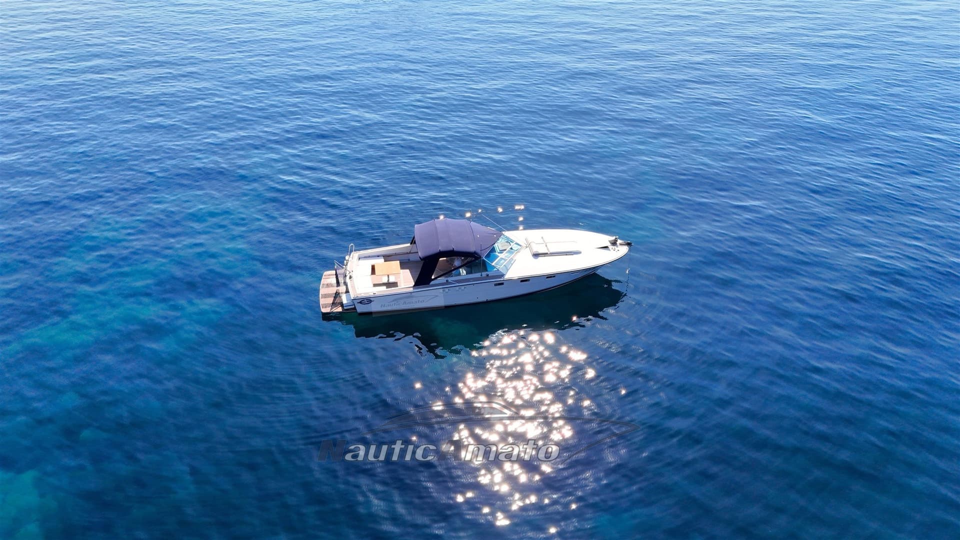 Magnum Marine Magnum 38 Flash Deck - Interior View Magnum Marine Magnum 38 Flash Deck - Interior View