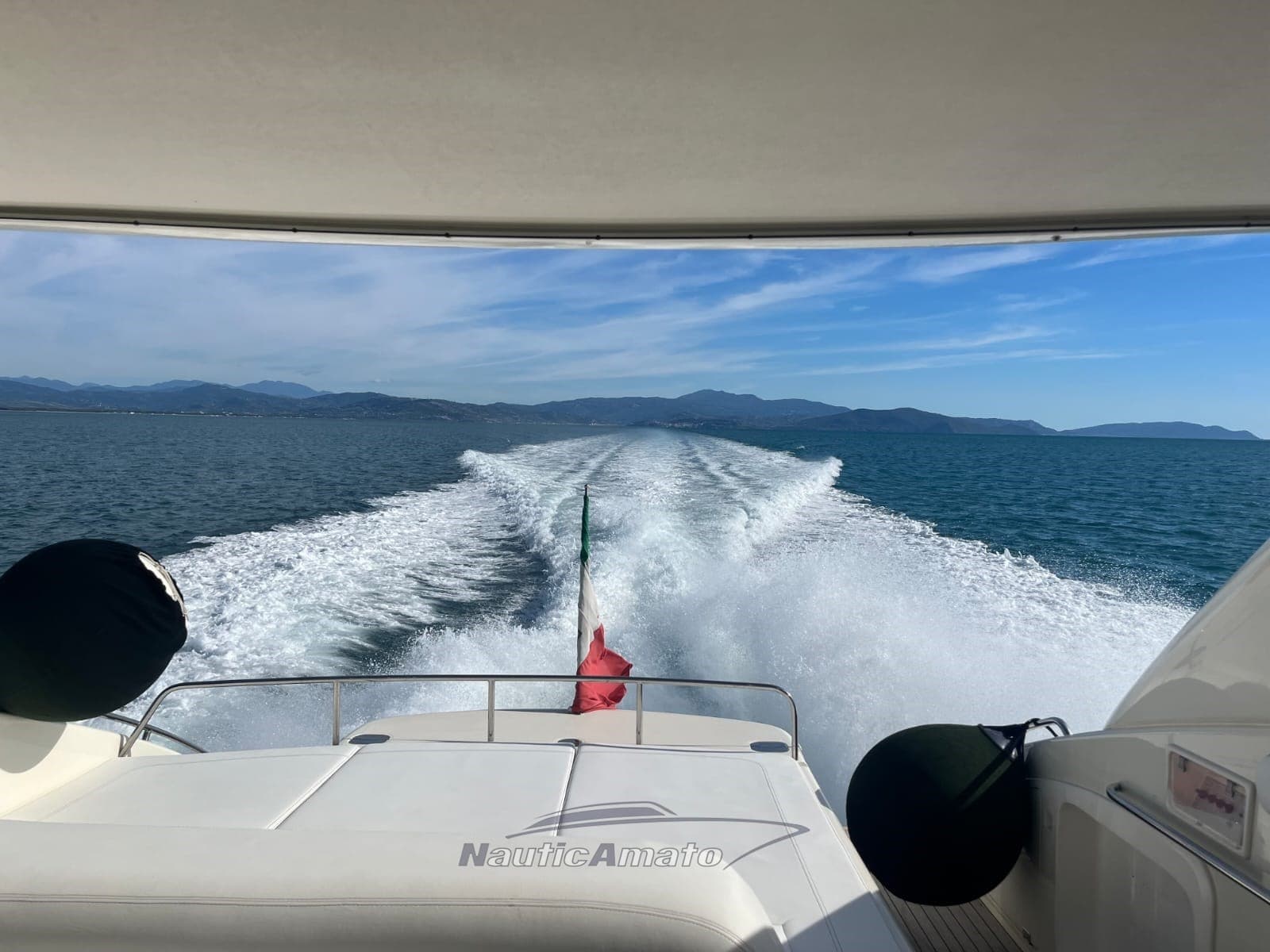 Sunseeker Predator 63 - Deck View Sunseeker Predator 63 - Deck View