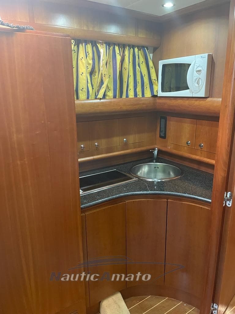 Cayman 43 Wa - Deck View Cayman 43 Wa - Deck View