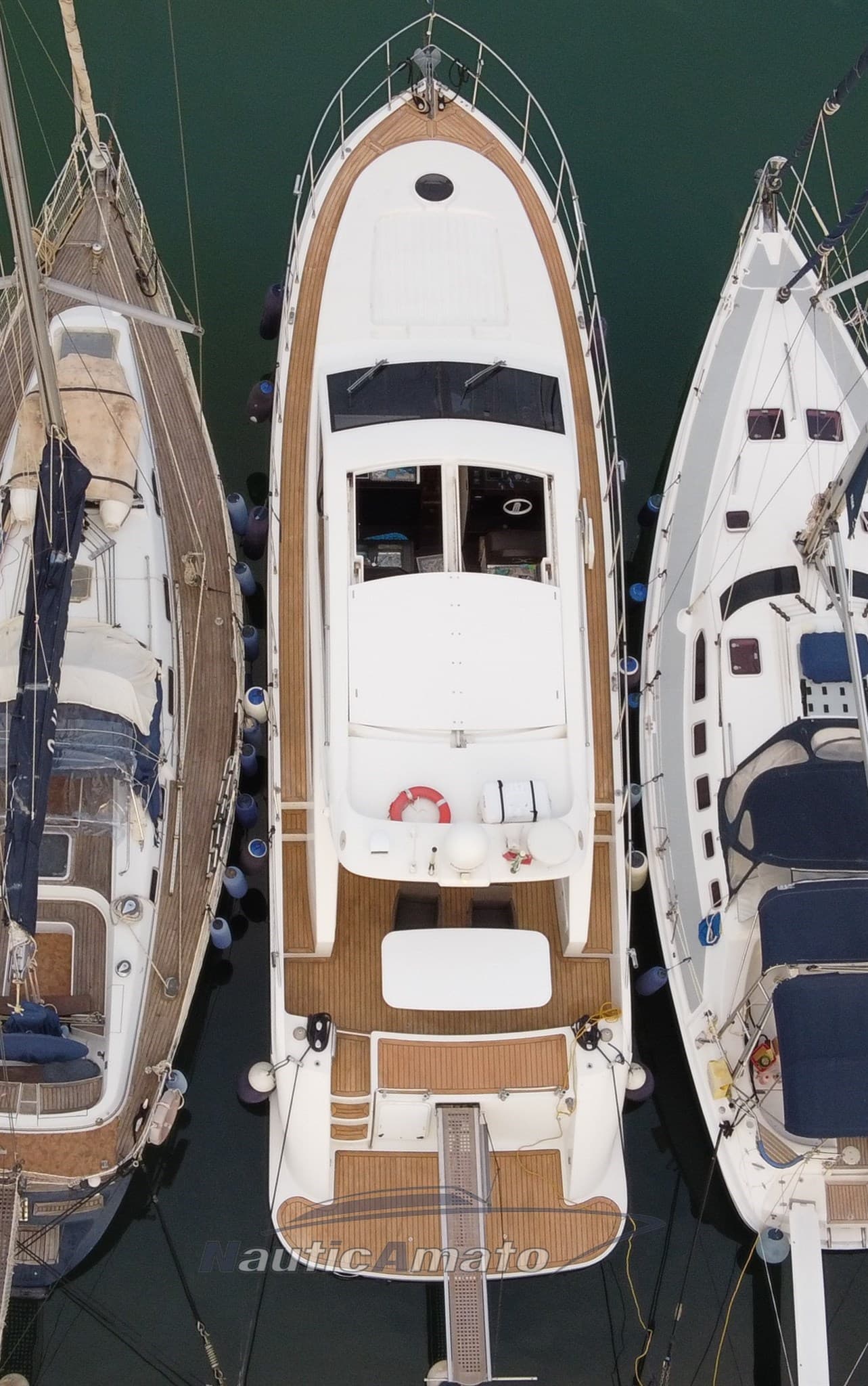 Dellapasqua Dc 16 Elite - Detail View 1 Dellapasqua Dc 16 Elite - Detail View 1