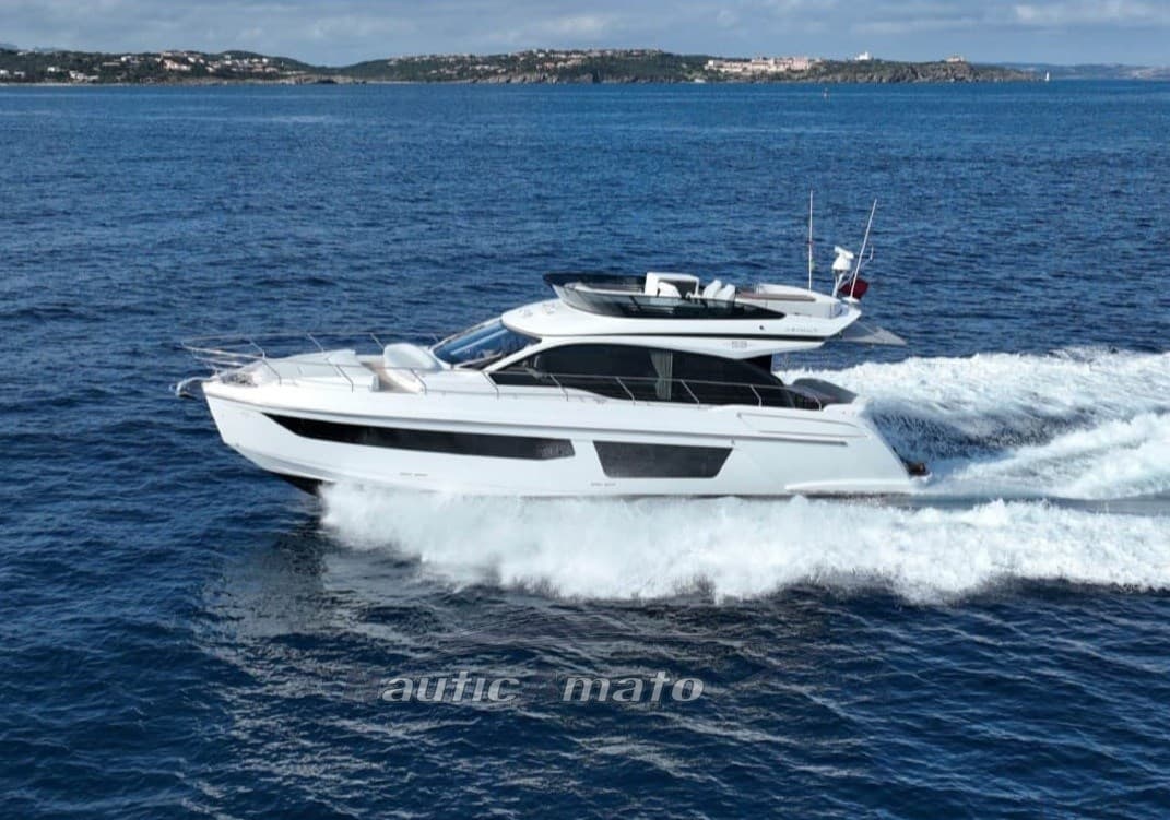 Azimut 53 usato - vista principale