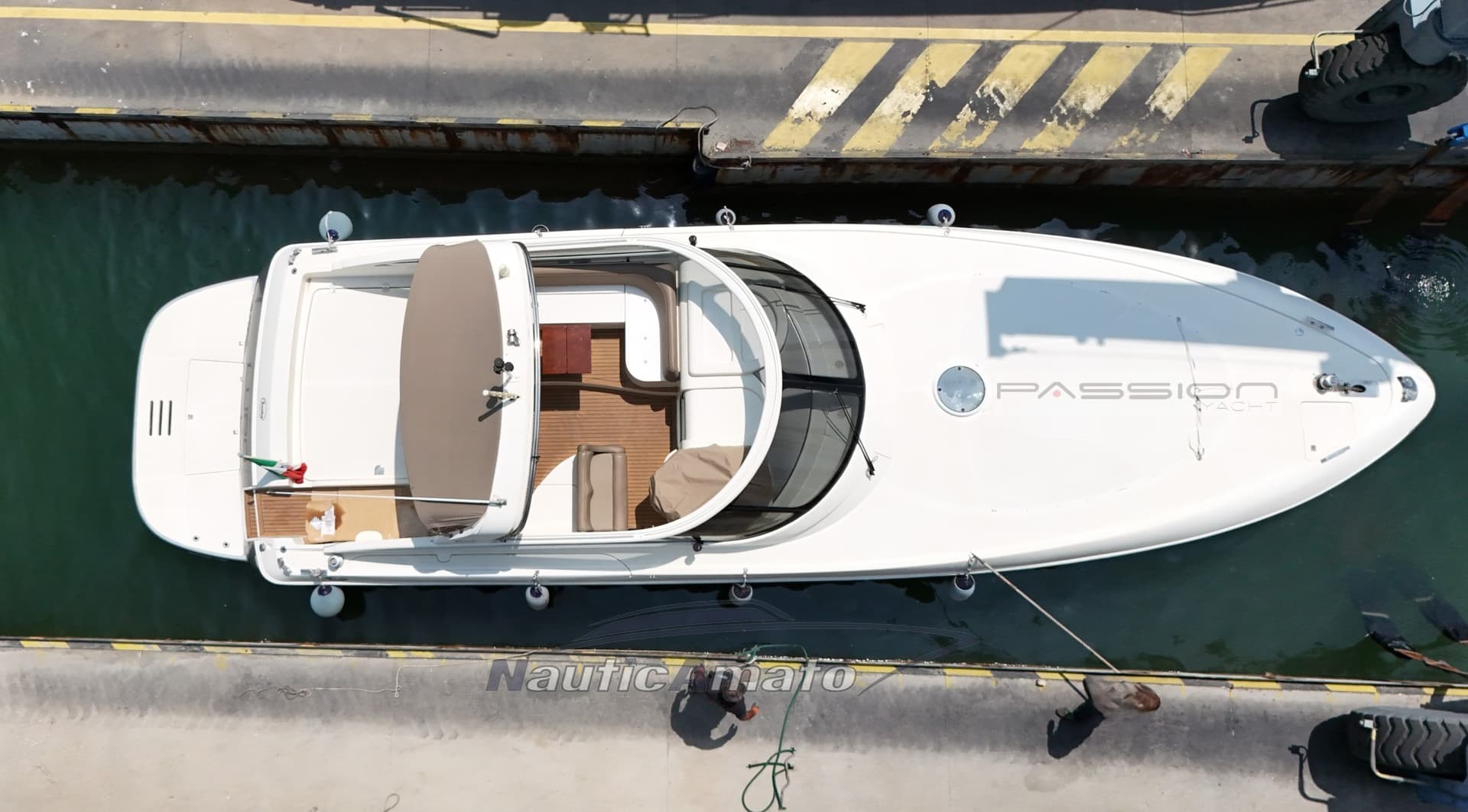 Cantieri di Baia Flash 48 - Deck View Cantieri di Baia Flash 48 - Deck View