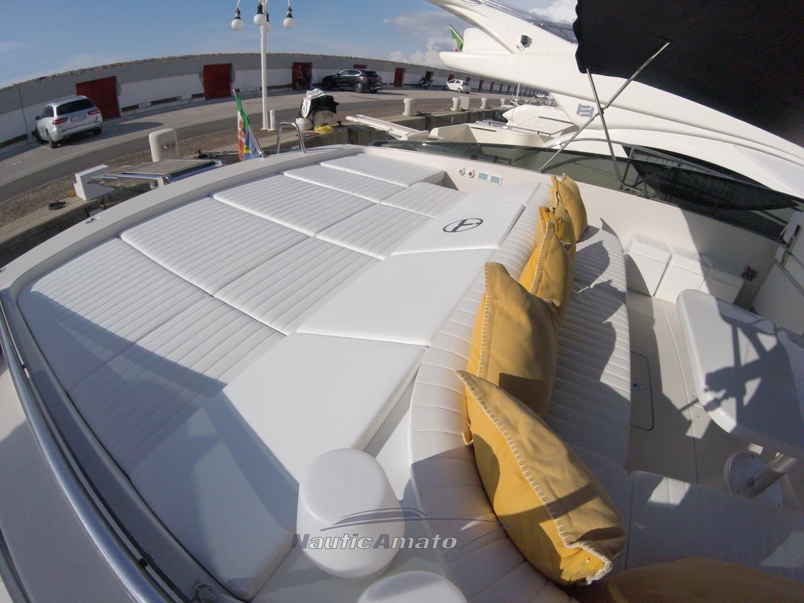 Itama Itama 54 - Deck View Itama Itama 54 - Deck View