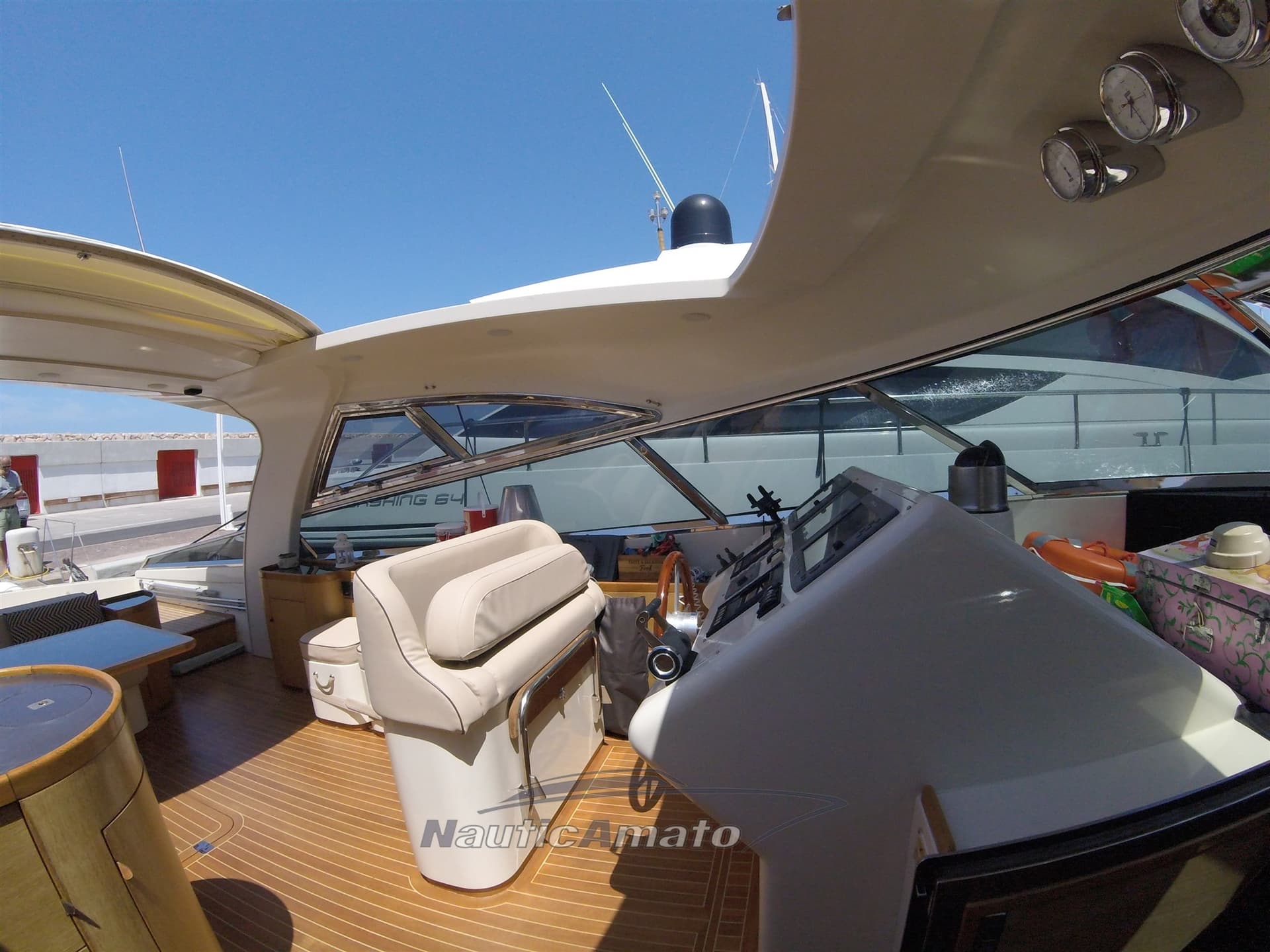 Magnum Marine 53' HT 3 Cabine usato - foto hero 6