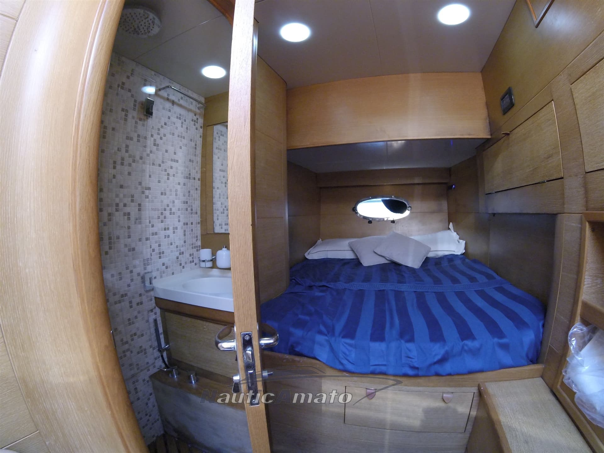 Magnum Marine 53' HT 3 Cabine usato - foto hero 21