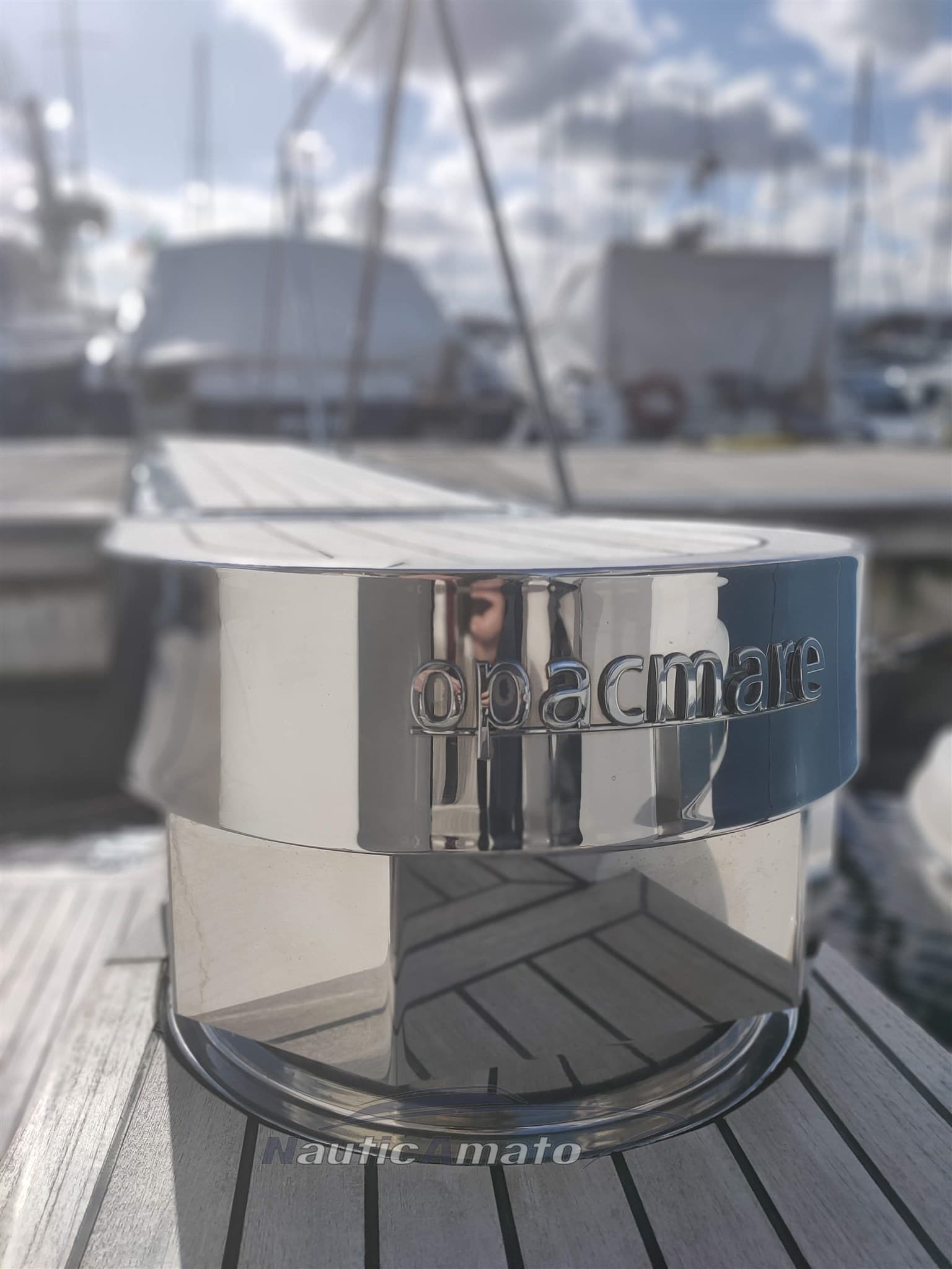 Bertram Yacht 630 Convertible d'occasion - image hero 4
