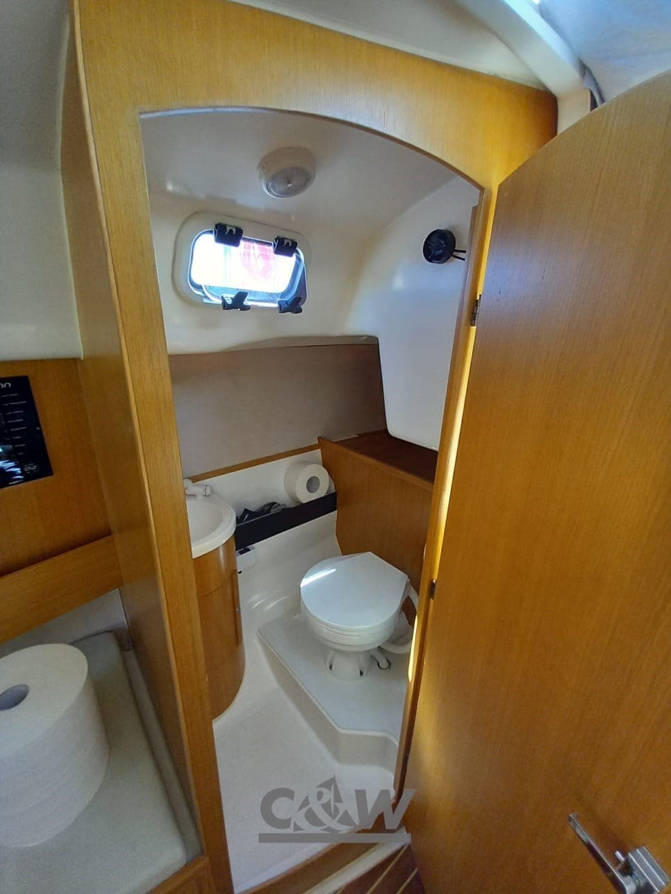 Sobusiak Yacht Yard Focus 800 - Detail View 1 Sobusiak Yacht Yard Focus 800 - Detail View 1