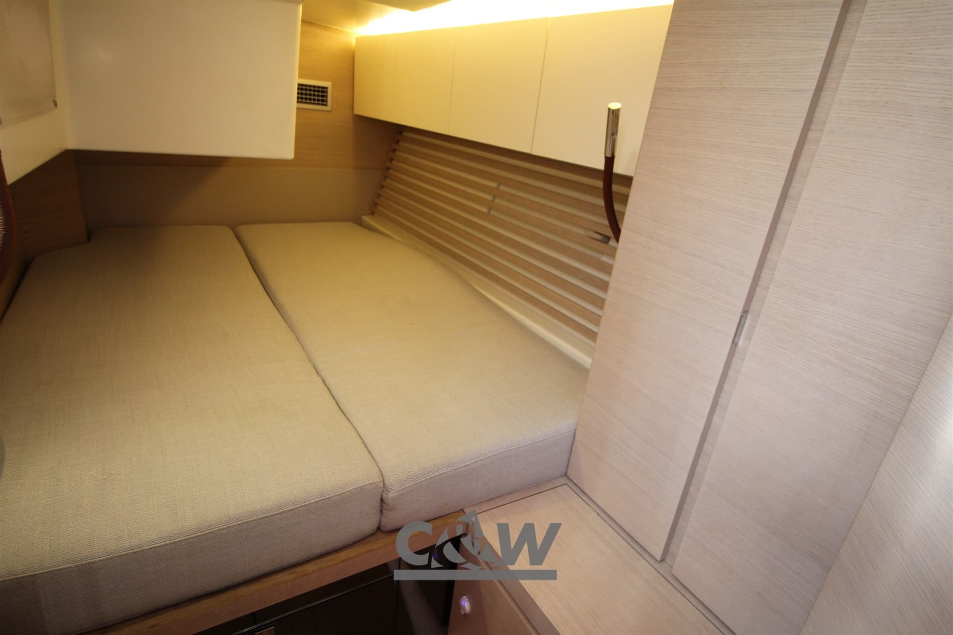 Italia Yachts Italia 14,98 used - hero image 15