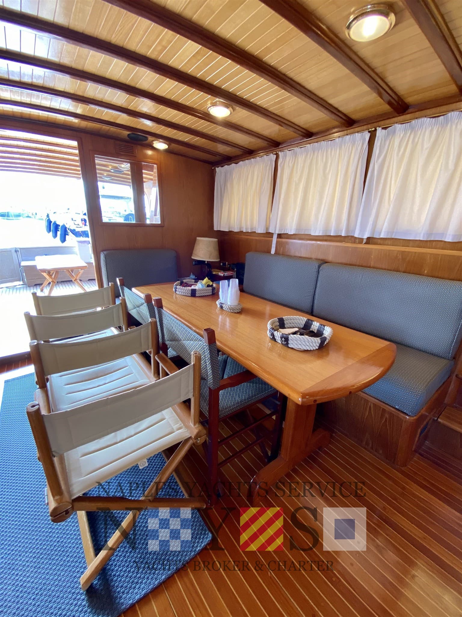 Azzurro Azzurro 58 - Interior View Azzurro Azzurro 58 - Interior View