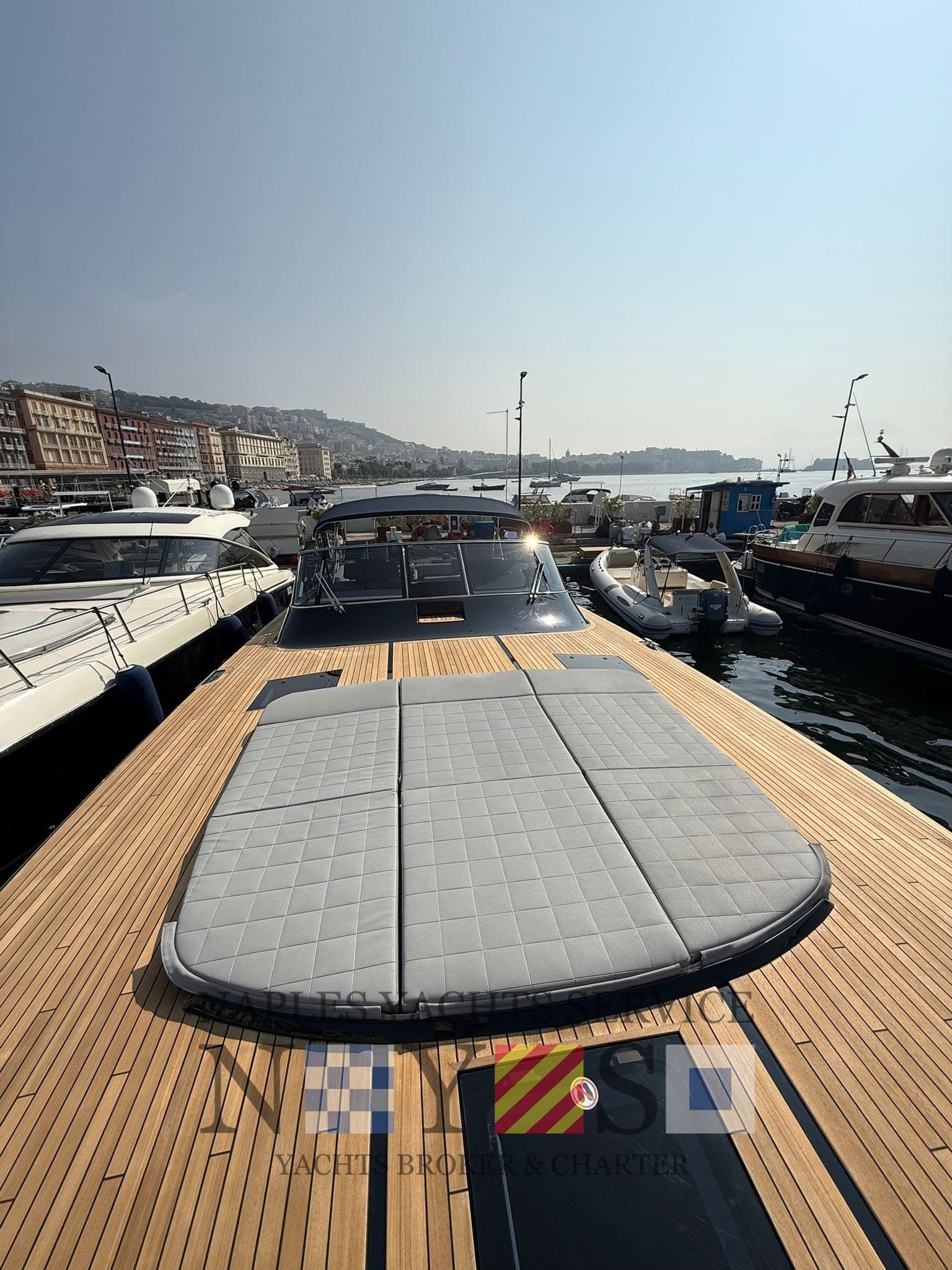 Itama 62 Rs - Deck View Itama 62 Rs - Deck View