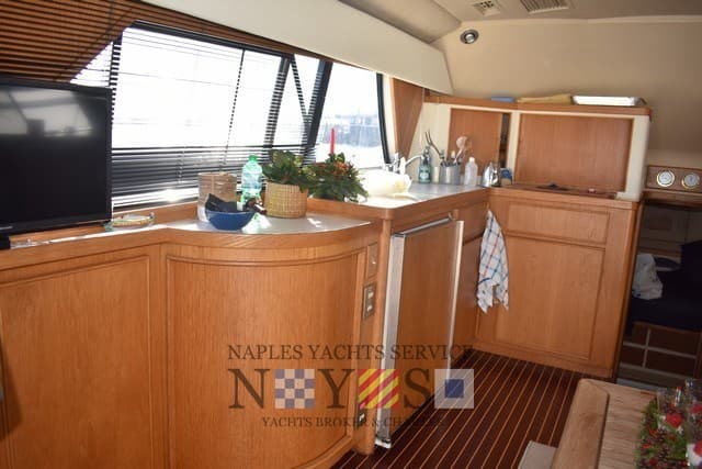 Bertram Yacht 37' Convertible - Deck View Bertram Yacht 37' Convertible - Deck View