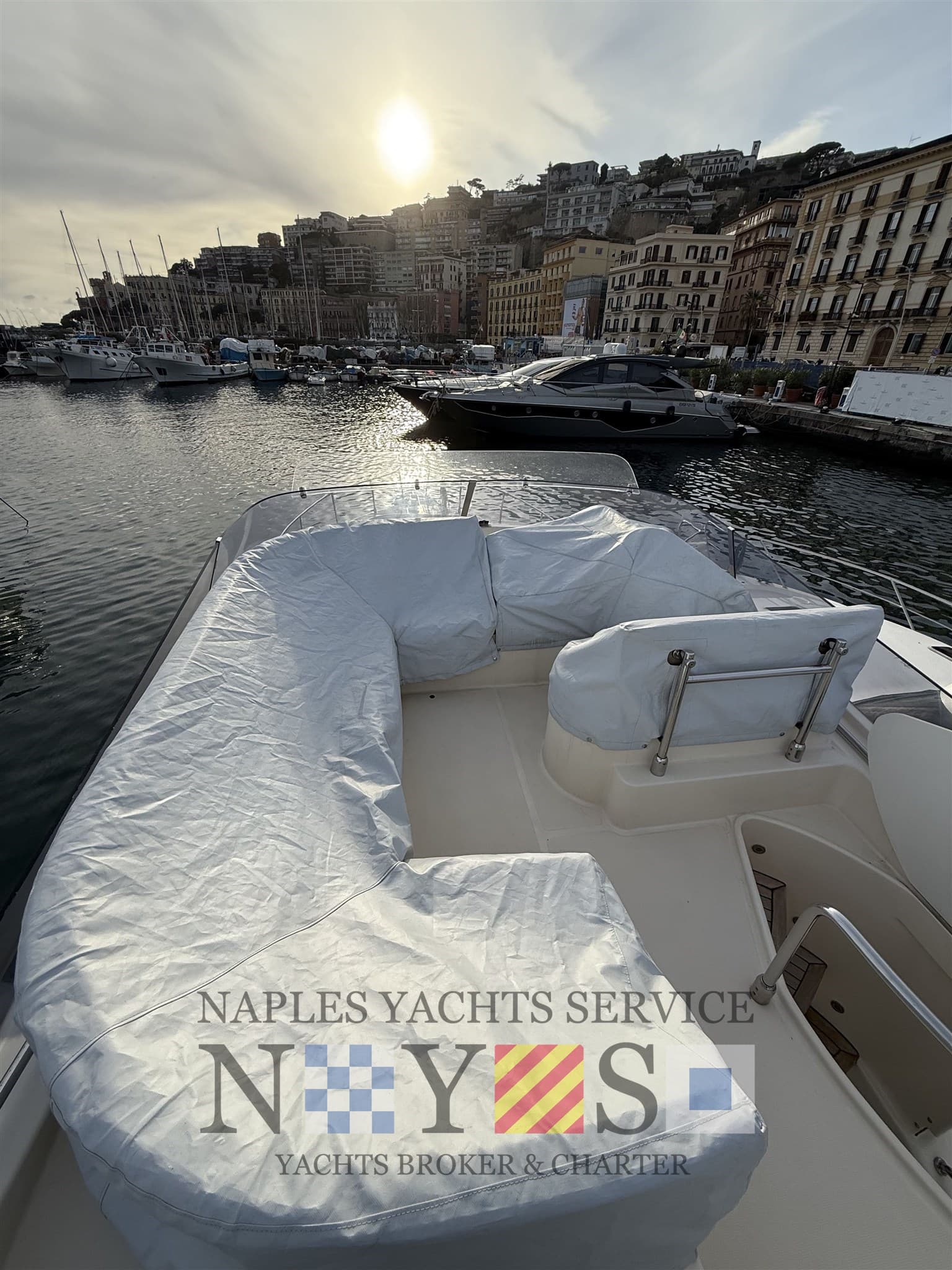 Cayman 42 Fly used - detail 4