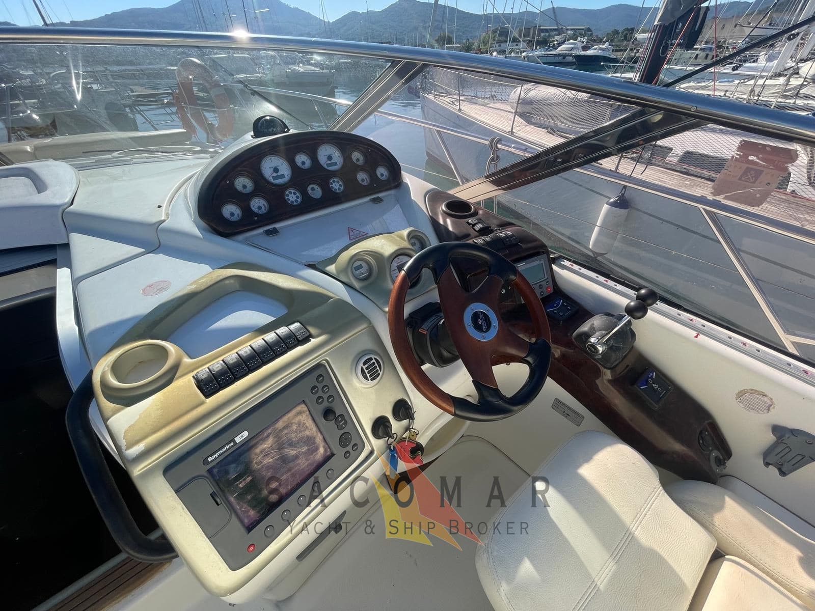 Cranchi ENDURANCE 41 usato - foto hero 7