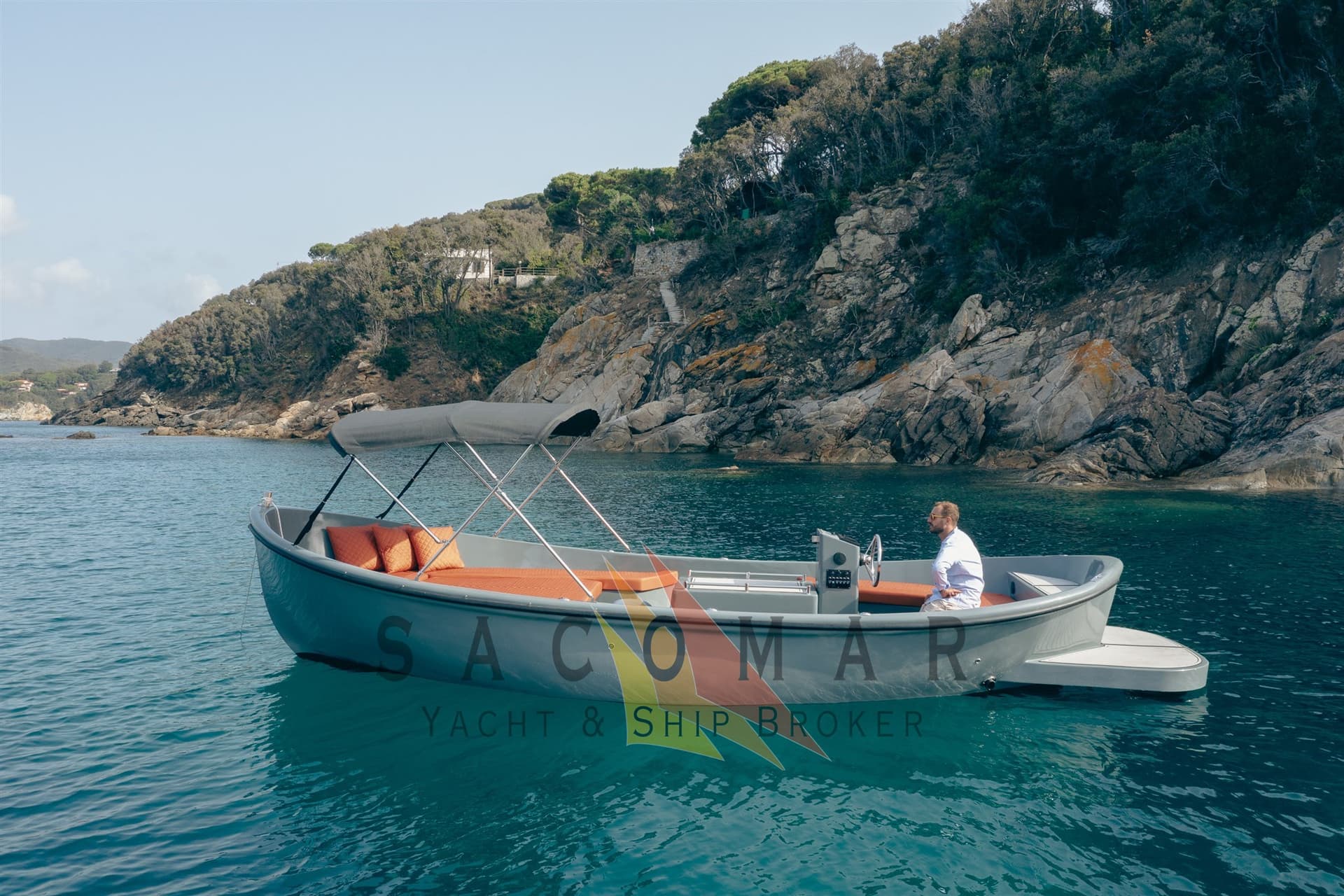 Nautica Elbana Gozzo Elba 22 - Main View Nautica Elbana Gozzo Elba 22 - Main View