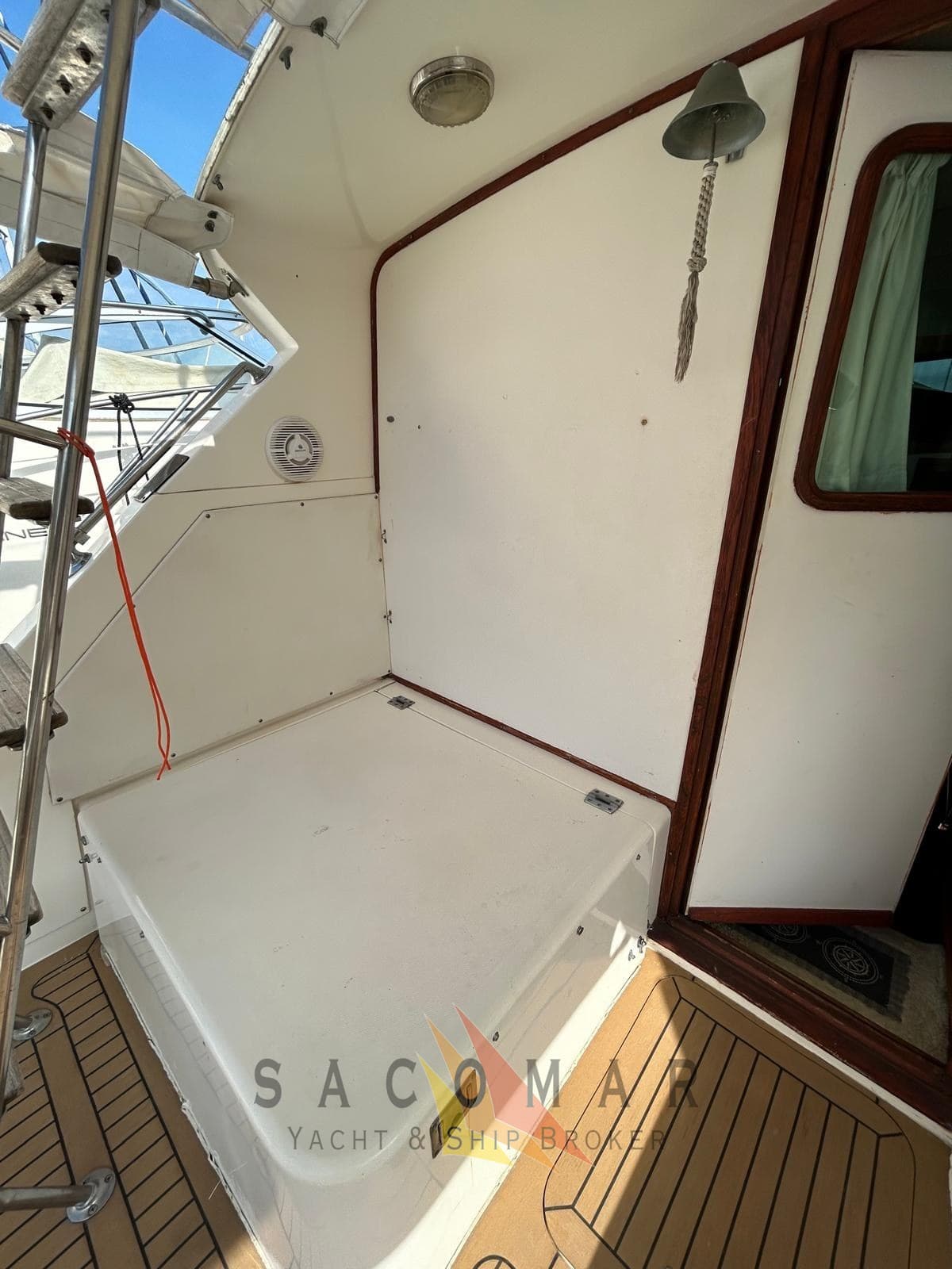 Bertram Yacht 33' Sf used - detail 4