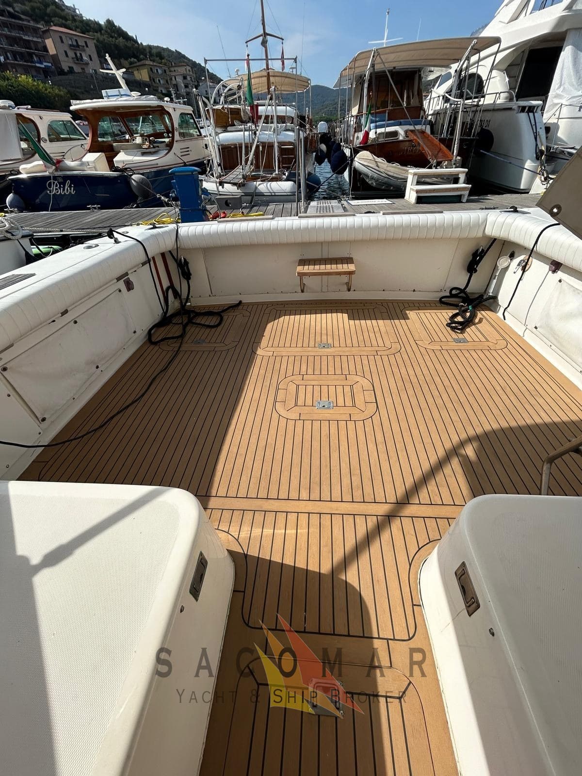 Bertram Yacht 33' Sf used - detail 3