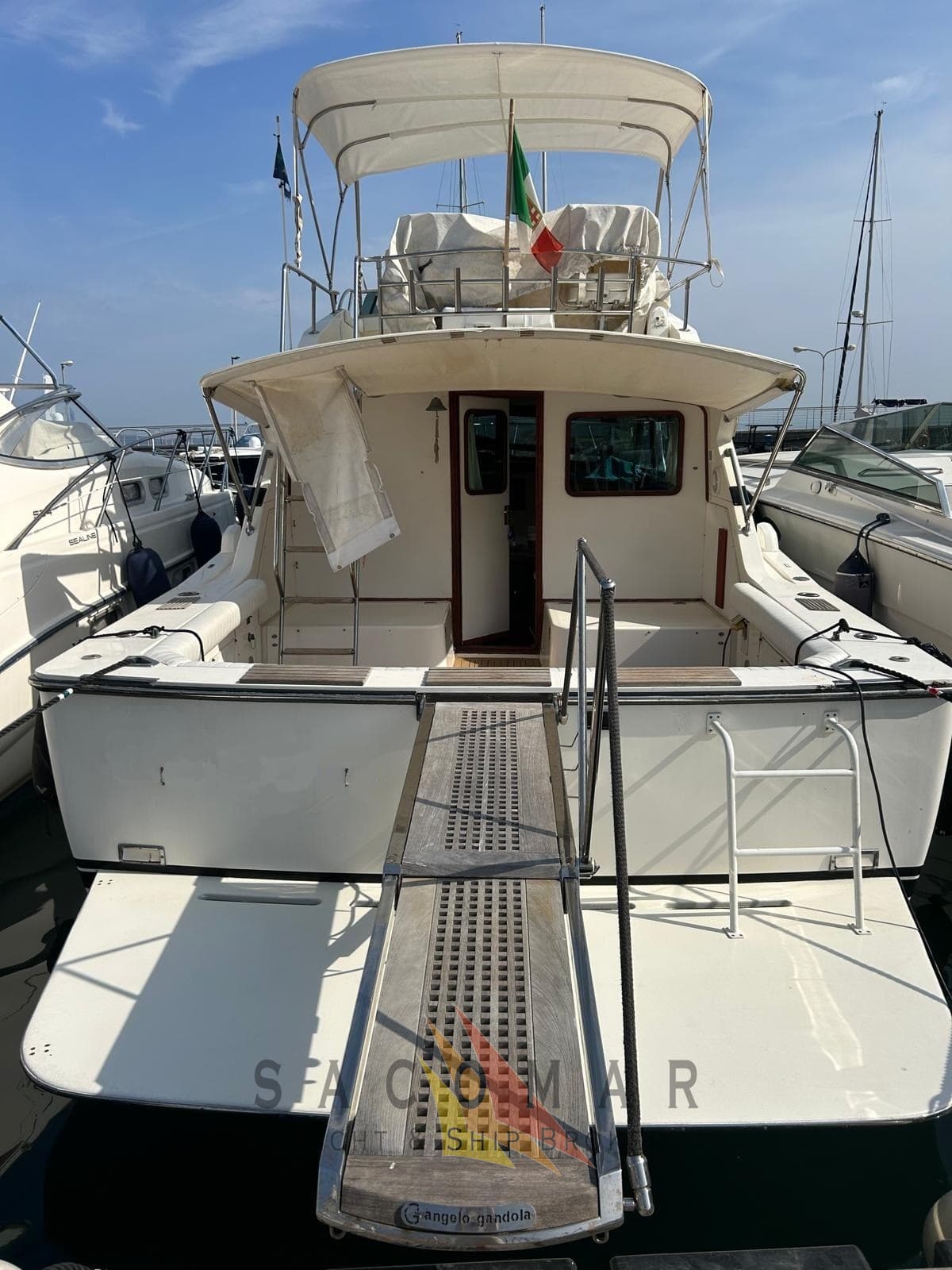 Bertram Yacht 33' Sf used - detail 2