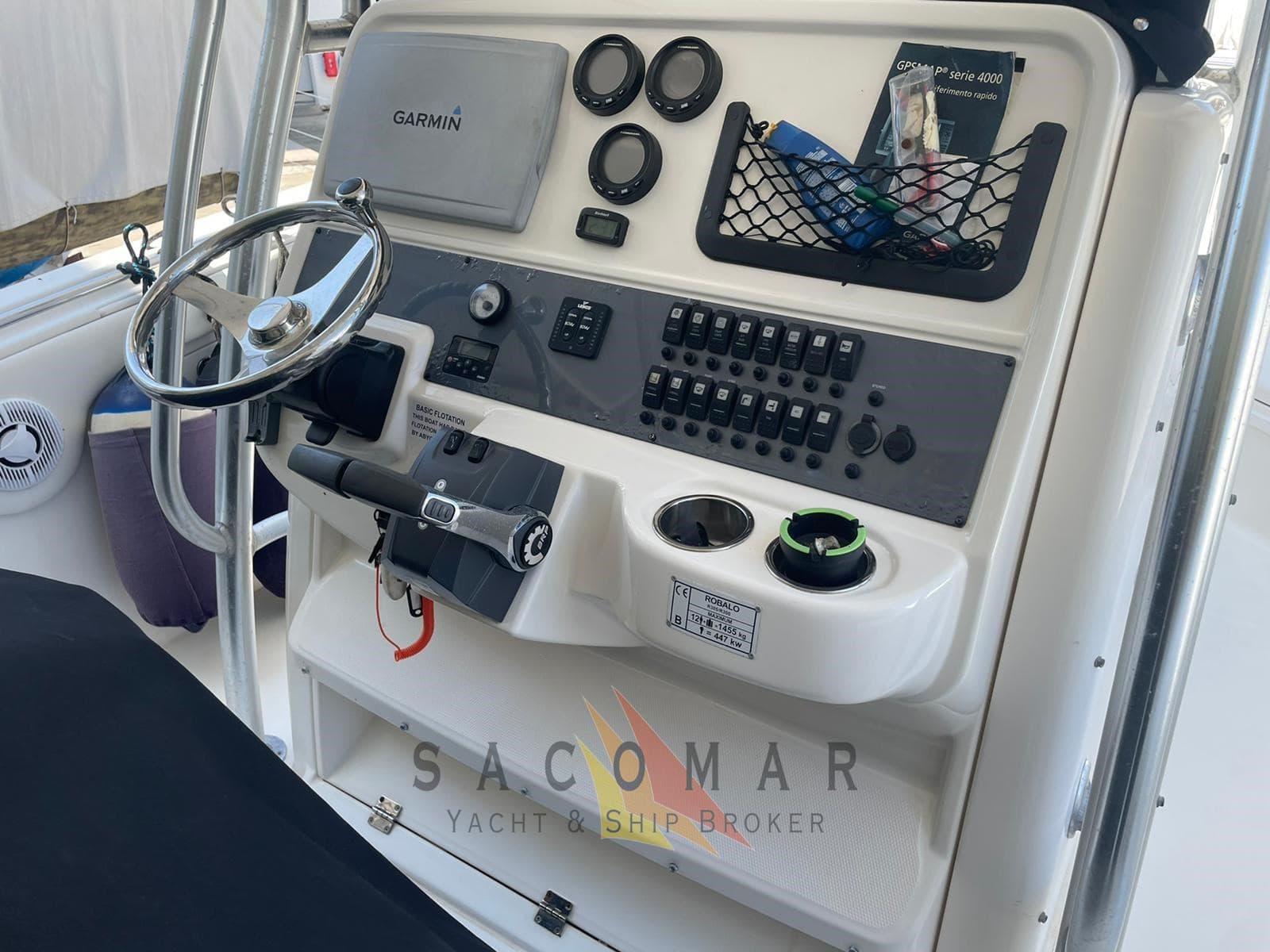 Robalo R 300 Cc used - detail 4