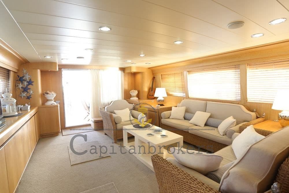 Navar Cantieri Flybridge 82 - Deck View Navar Cantieri Flybridge 82 - Deck View