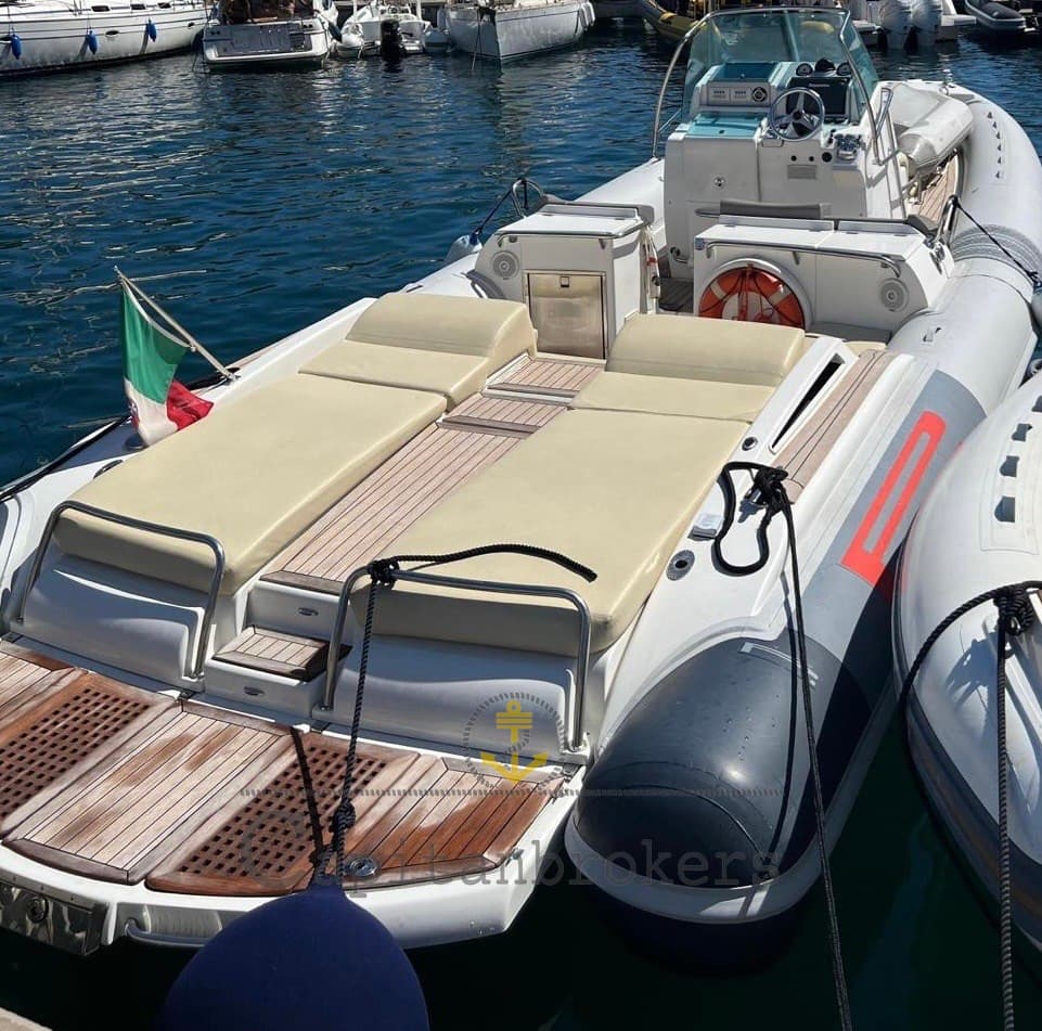 Pirelli Pzero 1000 Cabin used - detail 1