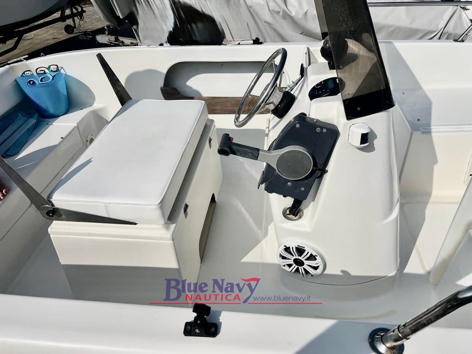 Barca 5.5mt Con Yamaha 40/60 Cv Del 2010 usato - dettaglio 4