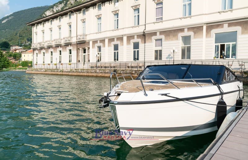 Quicksilver 675 Cruiser (6,48mt - 2 Postiletto) - Deck View Quicksilver 675 Cruiser (6,48mt - 2 Postiletto) - Deck View