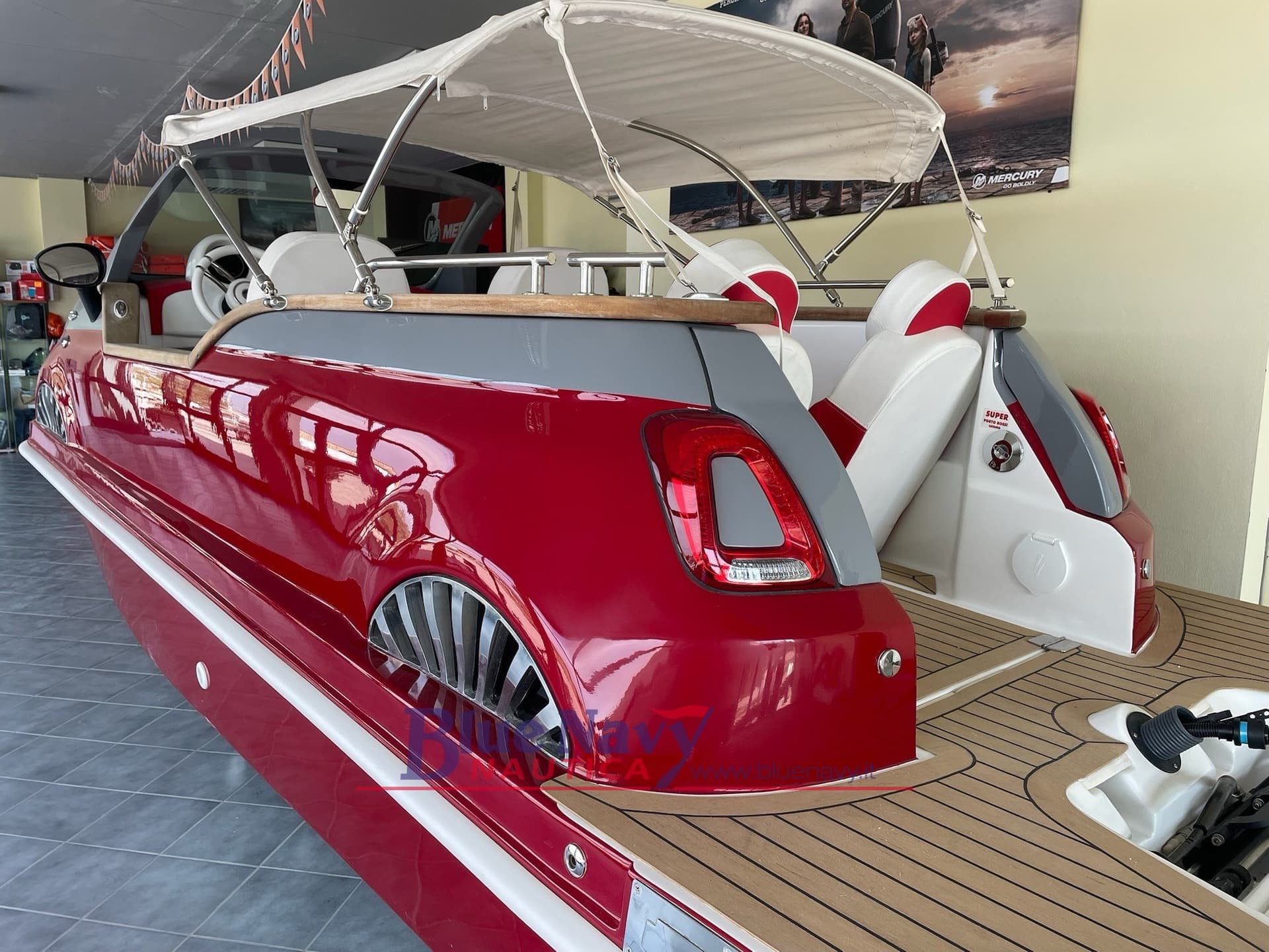 Nuova Fiat 500 Offshore Mercury 40 Pro Pronta Mare - Interior View Nuova Fiat 500 Offshore Mercury 40 Pro Pronta Mare - Interior View