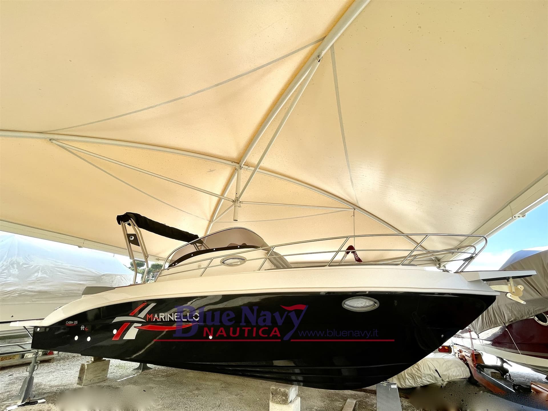 Marinello 26 Cabin (7,65mt) 3+2 postiletto gebraucht - Hauptbild 2