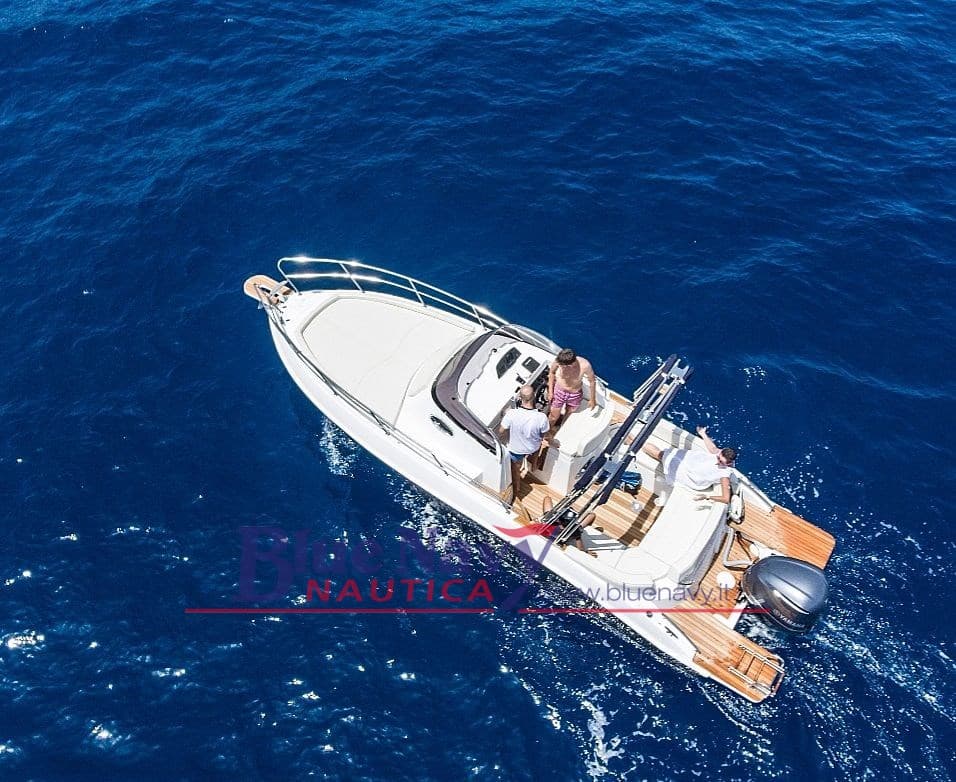Marinello 26 Cabin (7,65mt) 3+2 postiletto gebraucht - Hauptbild 10