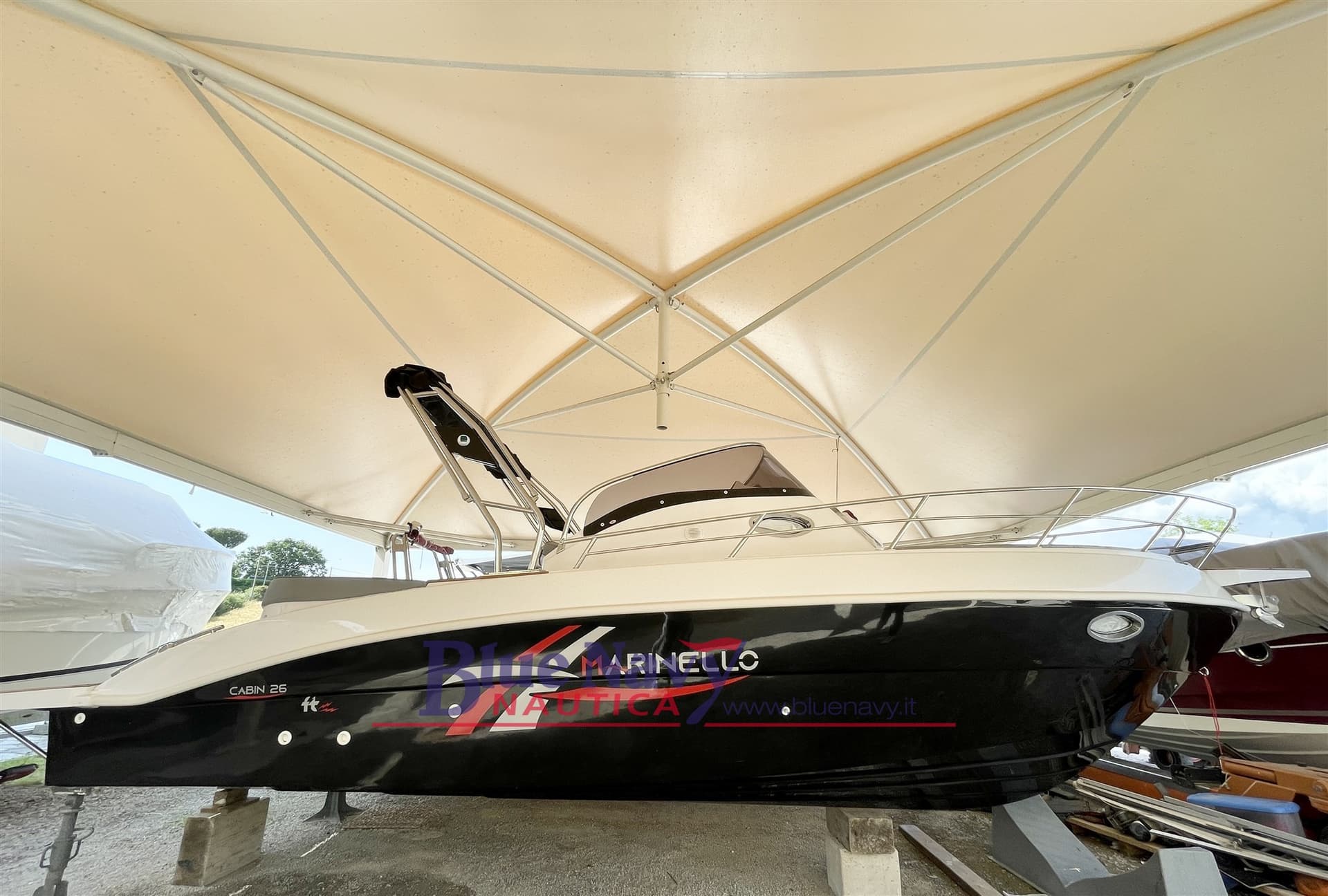 Marinello 26 Cabin (7,65mt) 3+2 postiletto gebraucht - Hauptansicht