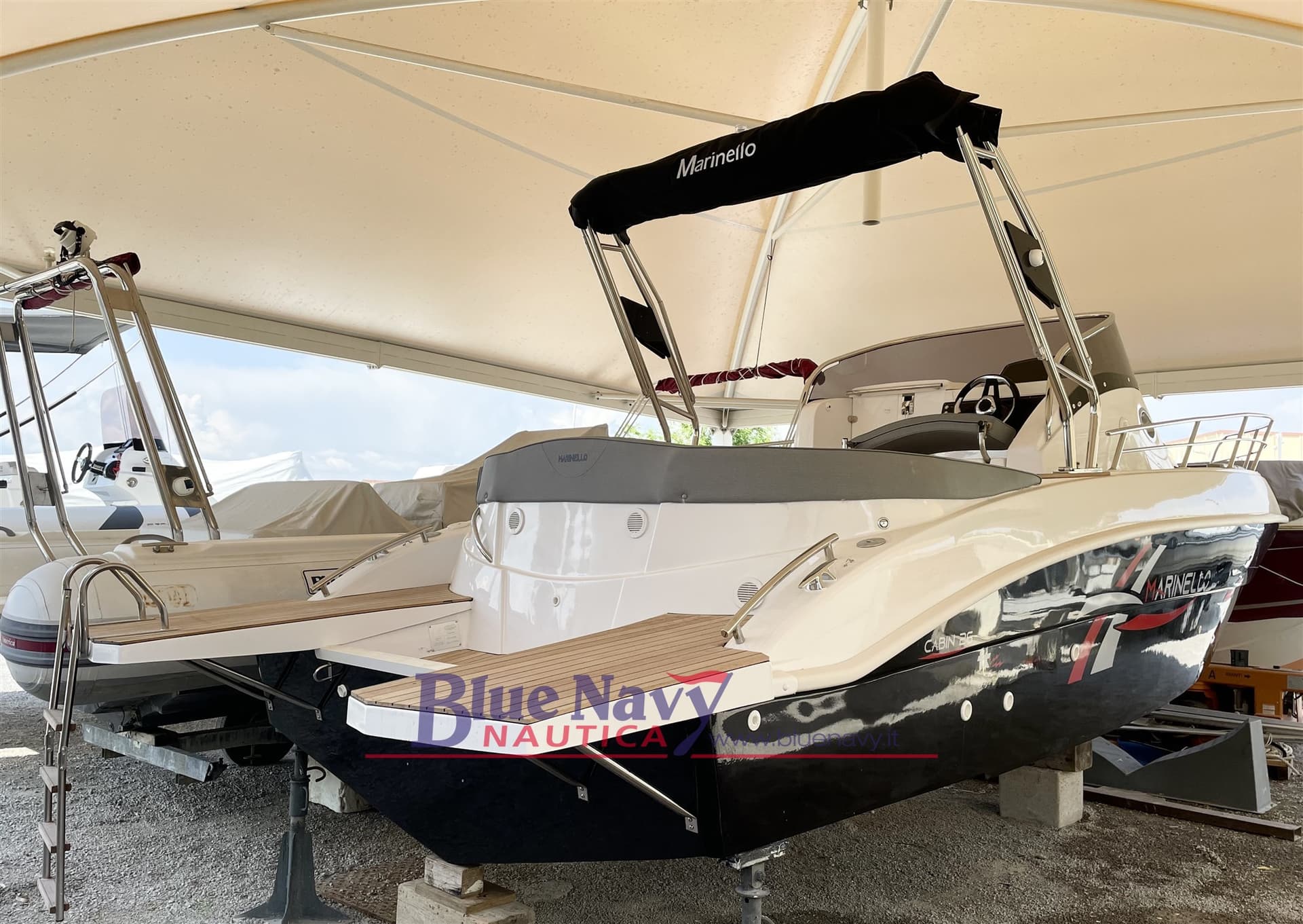 Marinello 26 Cabin (7,65mt) 3+2 postiletto gebraucht - Hauptbild 3