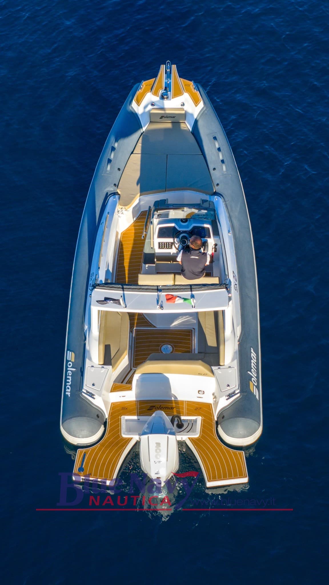 Solemar Sx27 Allure - Demo Del Salone Genova 2025 - Deck View Solemar Sx27 Allure - Demo Del Salone Genova 2025 - Deck View