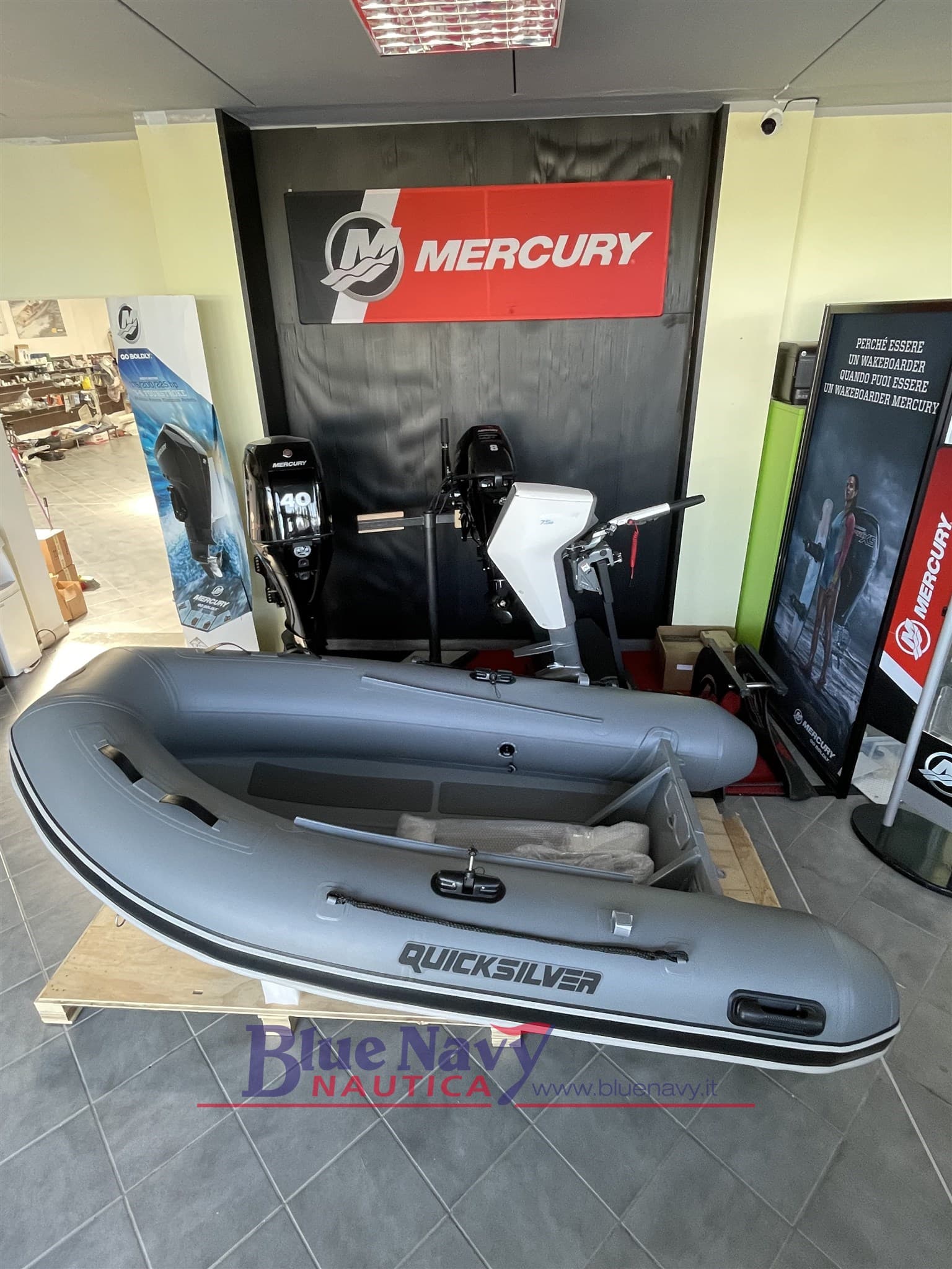 Quicksilver Inflatables Alu Rib 270 - 420 Gommoni Tender - Main View Quicksilver Inflatables Alu Rib 270 - 420 Gommoni Tender - Main View