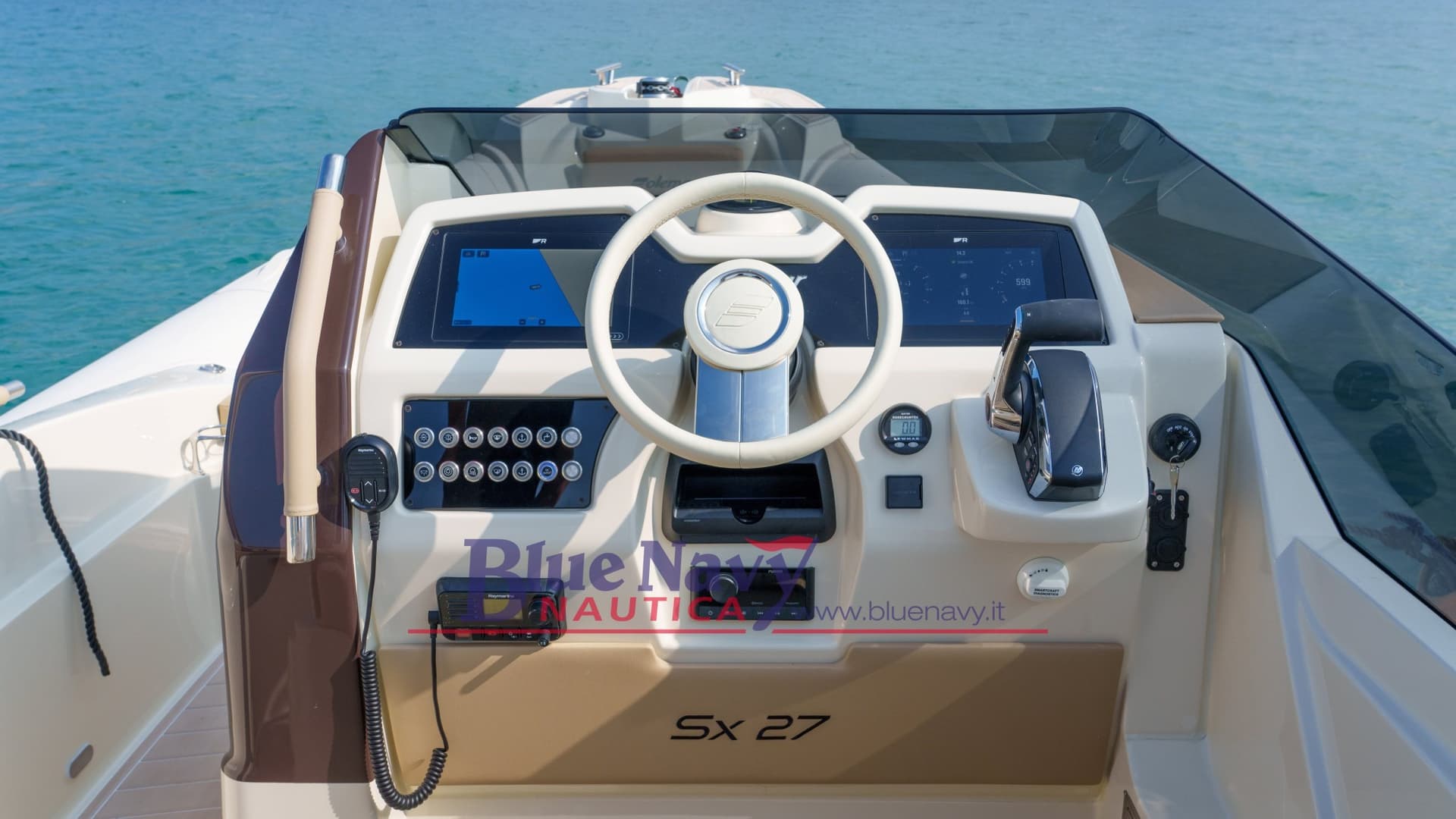 Solemar SX 27 Allure + Mercury 300 V8 VERADO - DEMO del Salone usato - foto hero 5