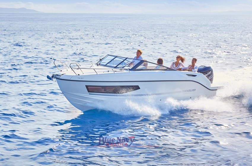 Quicksilver 755 Cruiser 7,37 Mt, 2 Posti Letto - Main View Quicksilver 755 Cruiser 7,37 Mt, 2 Posti Letto - Main View