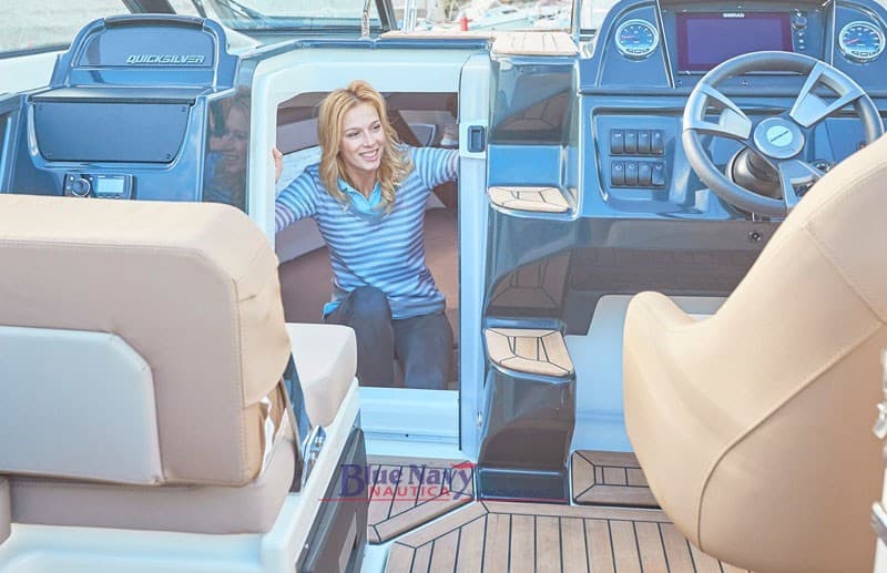 Quicksilver 755 Cruiser 7,37 Mt, 2 Posti Letto - Deck View Quicksilver 755 Cruiser 7,37 Mt, 2 Posti Letto - Deck View