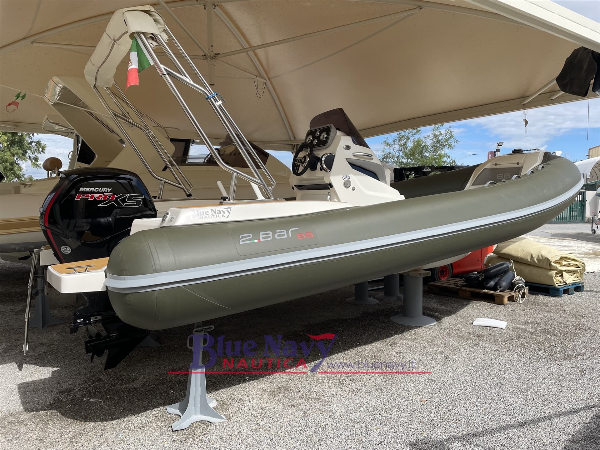 2BAR 68 - Main View 2BAR 68 - Main View