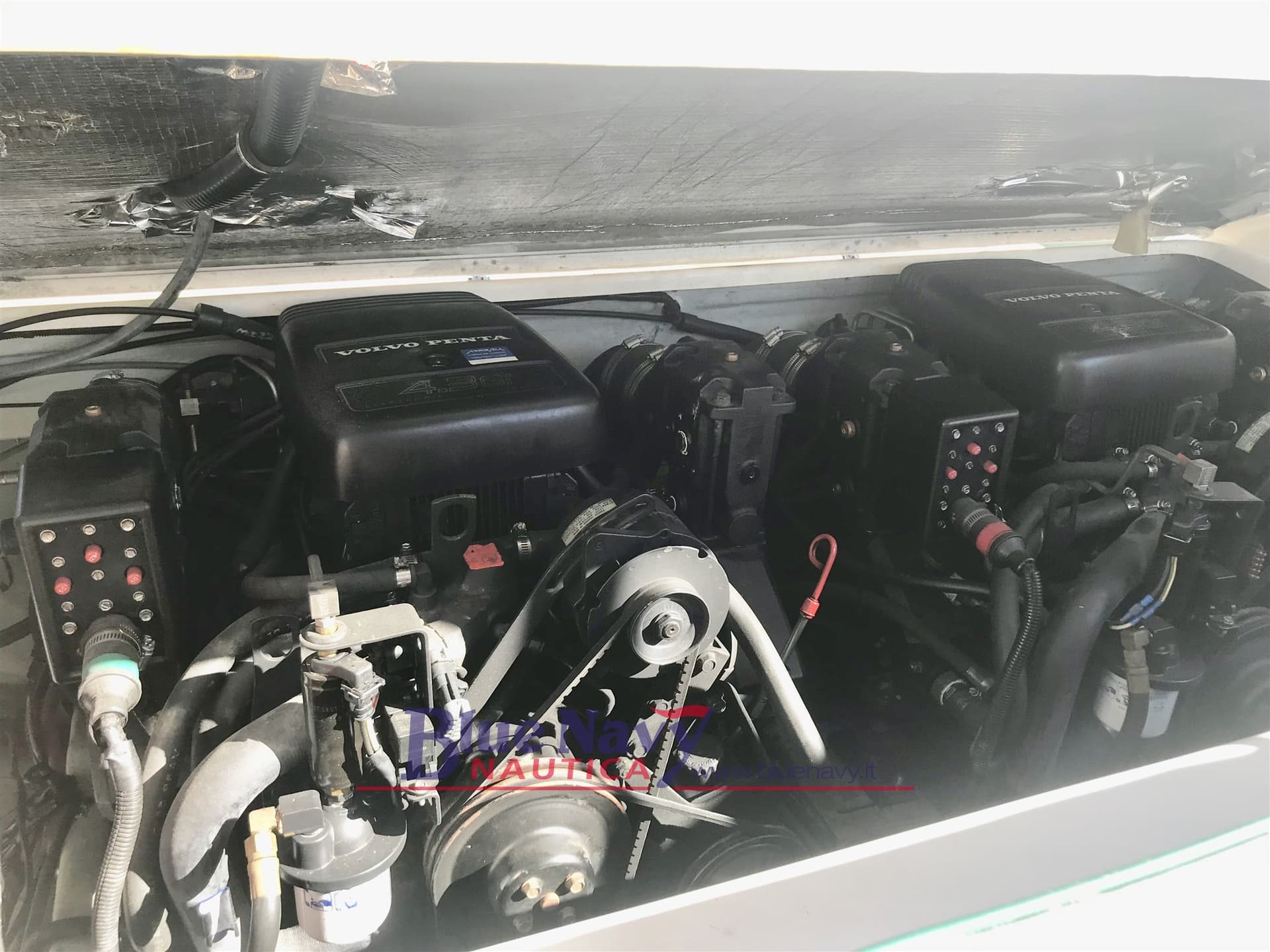 Pursuit 2860 Denali con 2x Volvo Penta 225cv d'occasion - image hero 13
