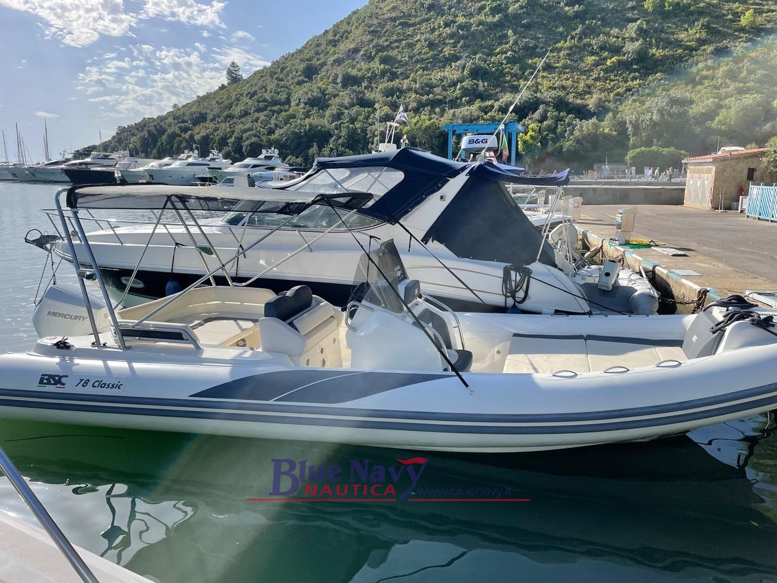 BSC 78 Classic Con 225cv V6 Mercury - Deck View BSC 78 Classic Con 225cv V6 Mercury - Deck View