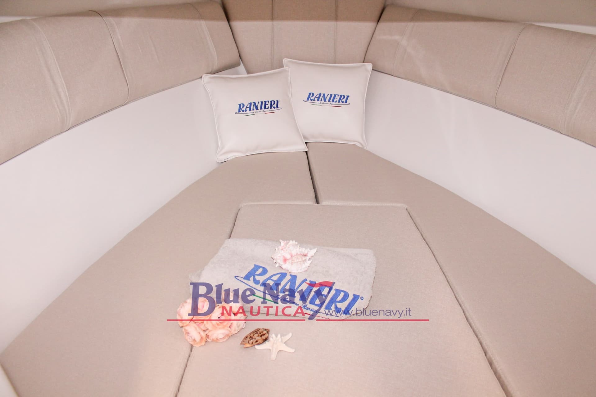 RANIERI Boat EVO 22 - cabinato di 6,75mt gebraucht - Hauptbild 11