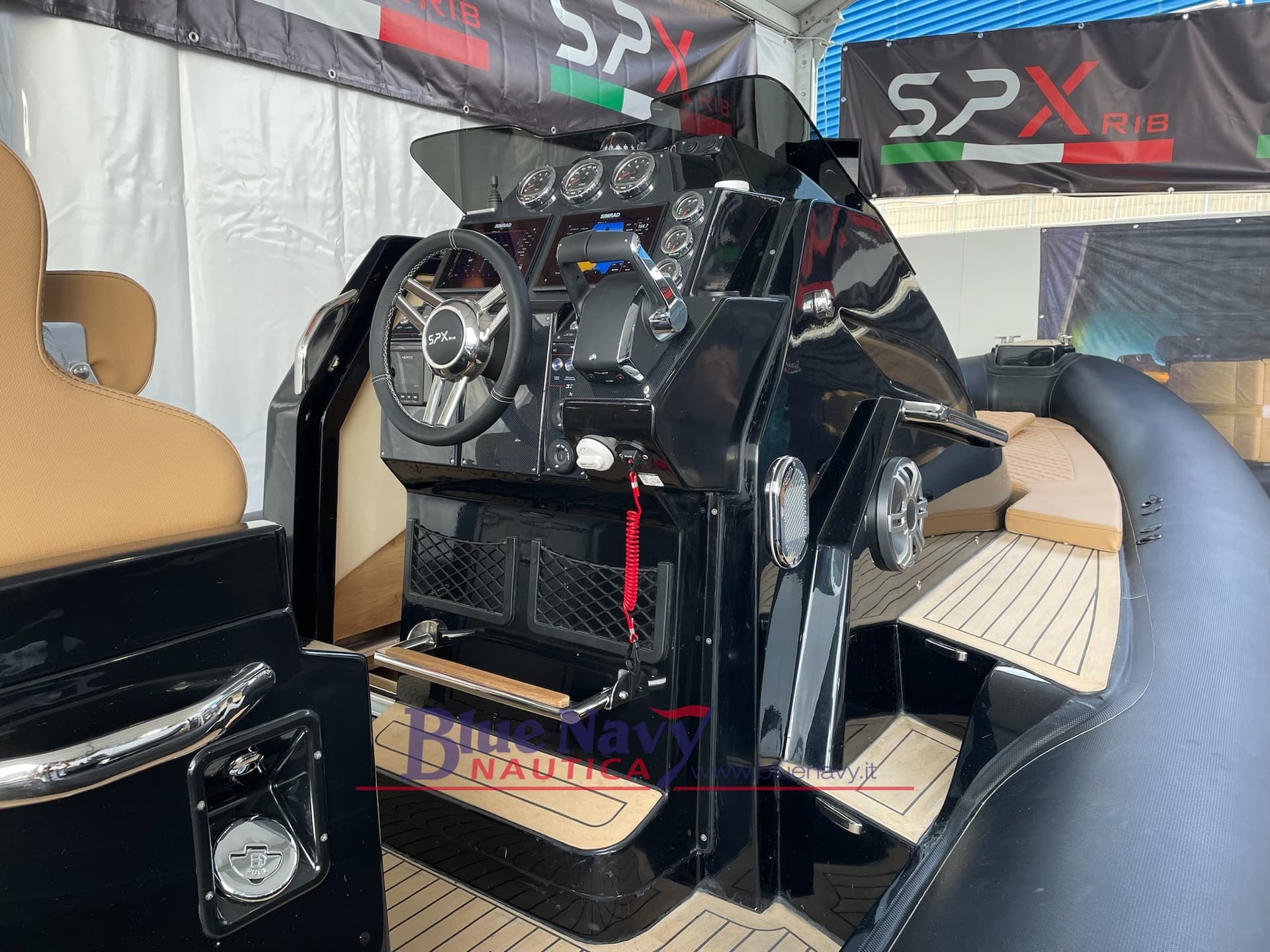 SPX 32 Dinette usato - foto hero 13
