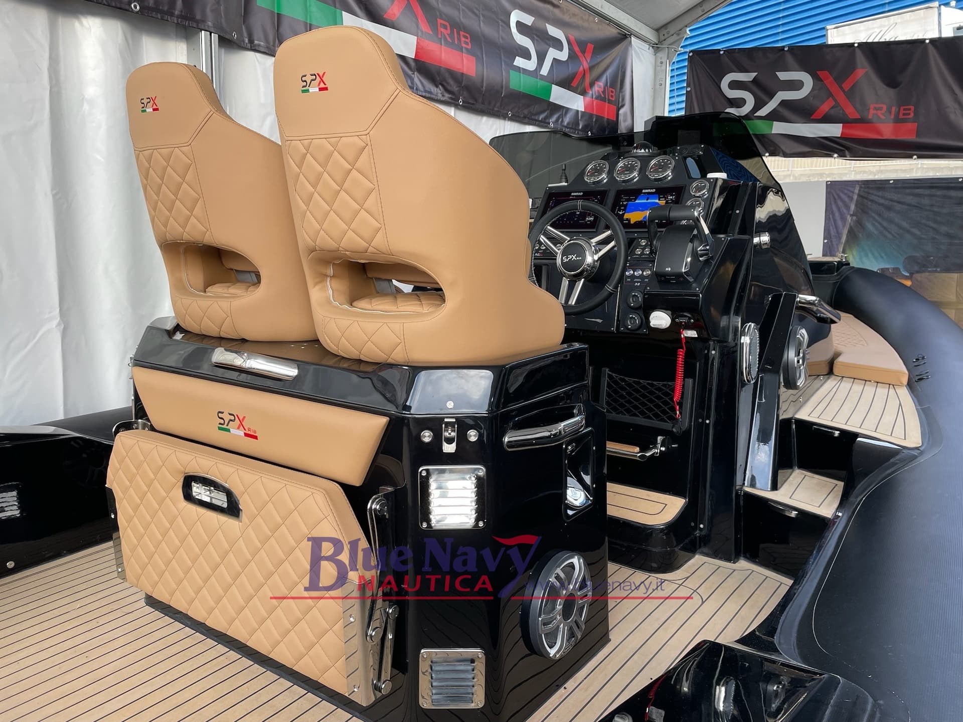 SPX 32 Dinette usato - foto hero 12