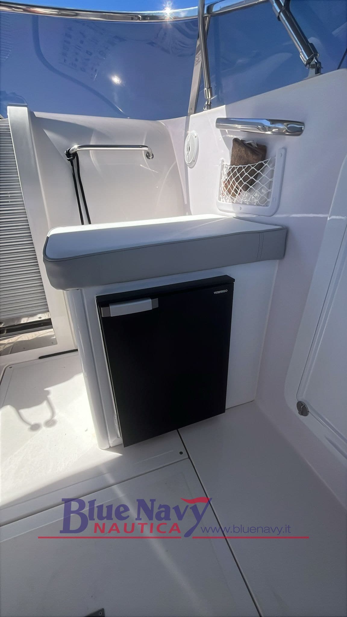 Abbate Tullio Elite 33 + 2x200 Volvo Penta turbo diesel usato - foto hero 15