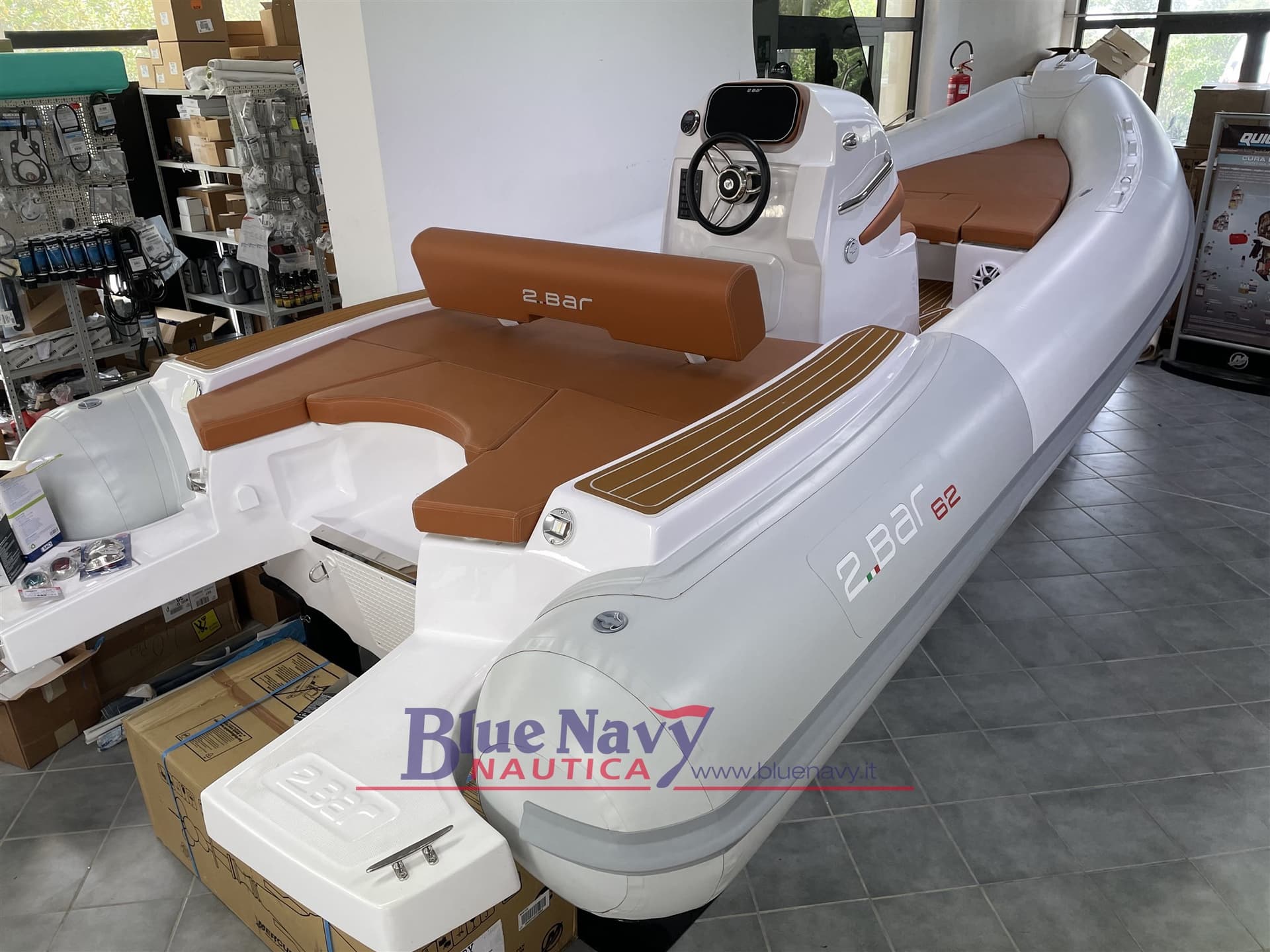 2BAR 62 - Main View 2BAR 62 - Main View