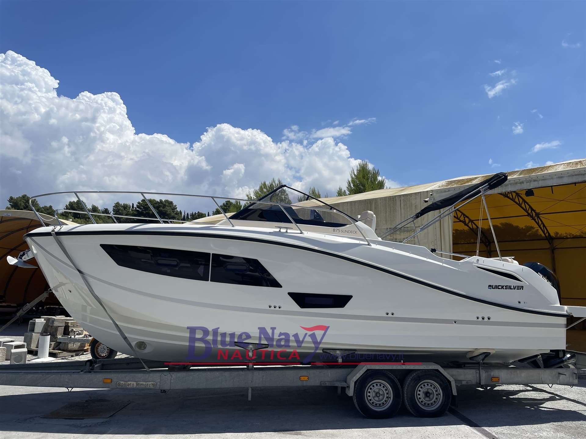 Quicksilver 875 Sundeck - Demo Del Salone Genova 2025 - Deck View Quicksilver 875 Sundeck - Demo Del Salone Genova 2025 - Deck View