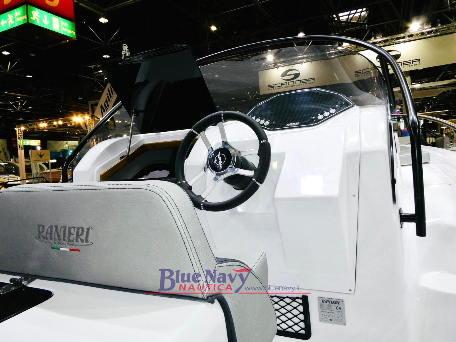 Ranieri Sauvage 22 Limited Edition - Deck View Ranieri Sauvage 22 Limited Edition - Deck View