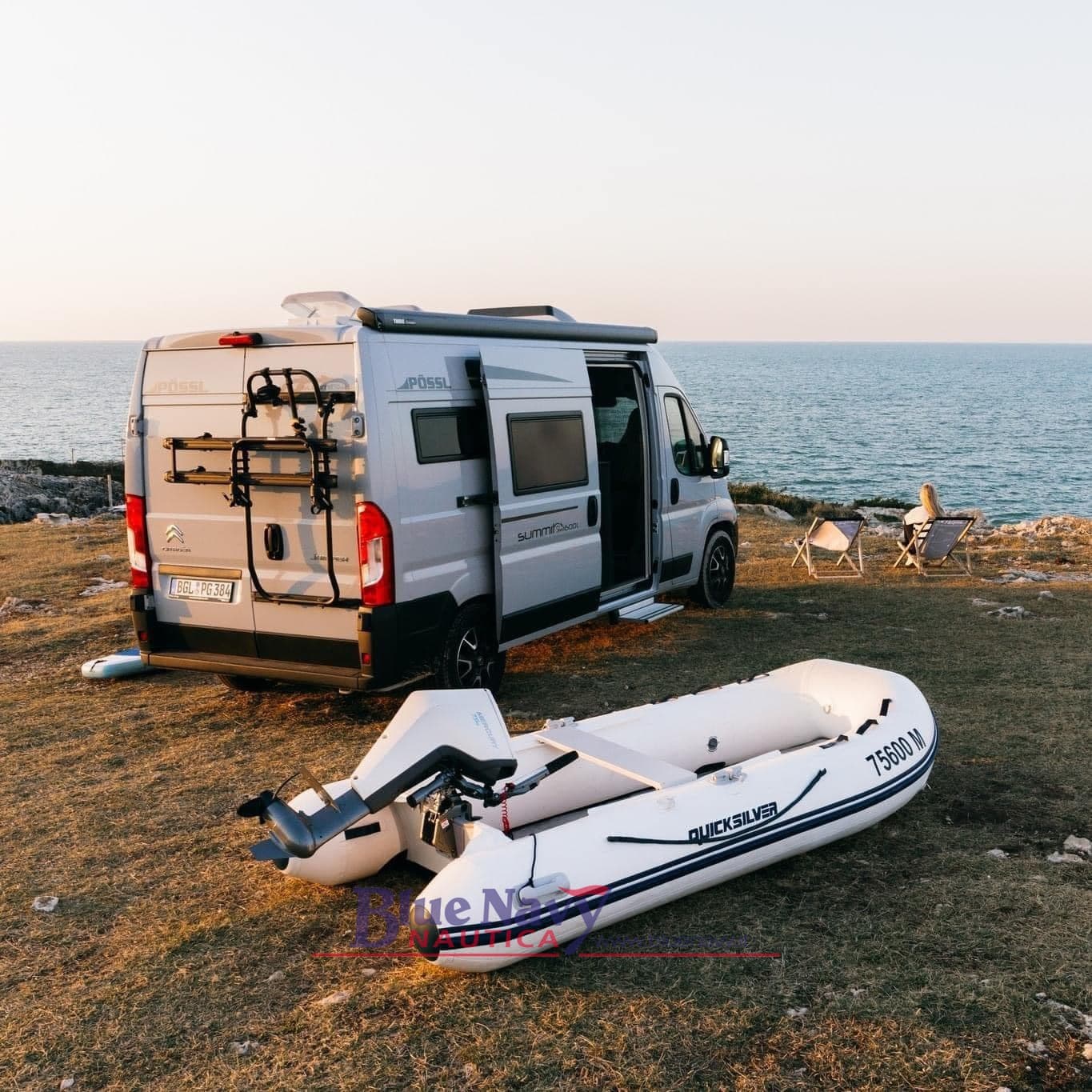 Quicksilver 300 Airdeck - Main View Quicksilver 300 Airdeck - Main View