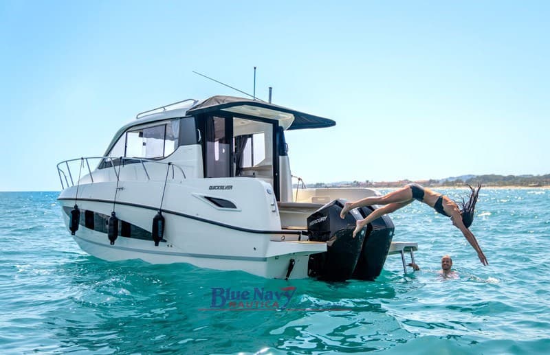 Quicksilver 905 Weekend - Main View Quicksilver 905 Weekend - Main View