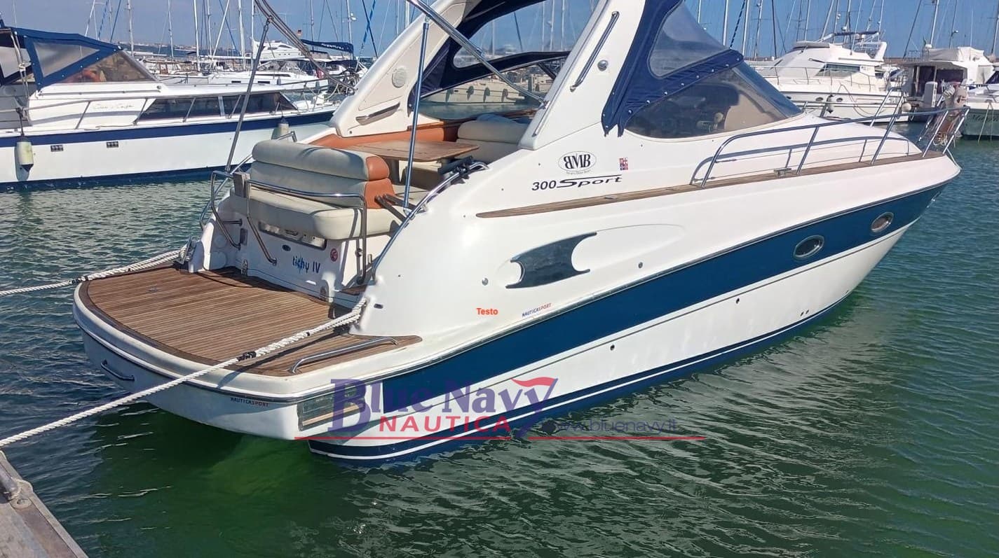 Bavaria 300 Sport + 2x220 hp Volvo Penta usato - foto hero 4