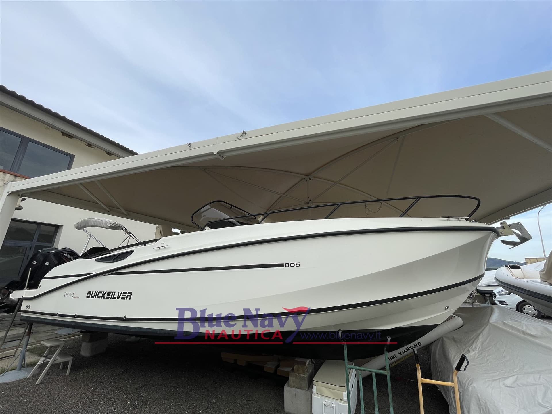 Quicksilver 805 Open+mercury 300 Verado - Detail View 1 Quicksilver 805 Open+mercury 300 Verado - Detail View 1